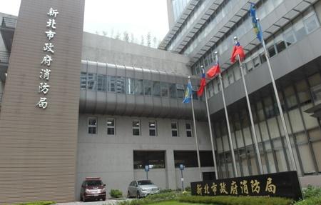 蔡姓消防員夫妻已被調離現職，消防局內部正清查有無其他商家遭勒索。