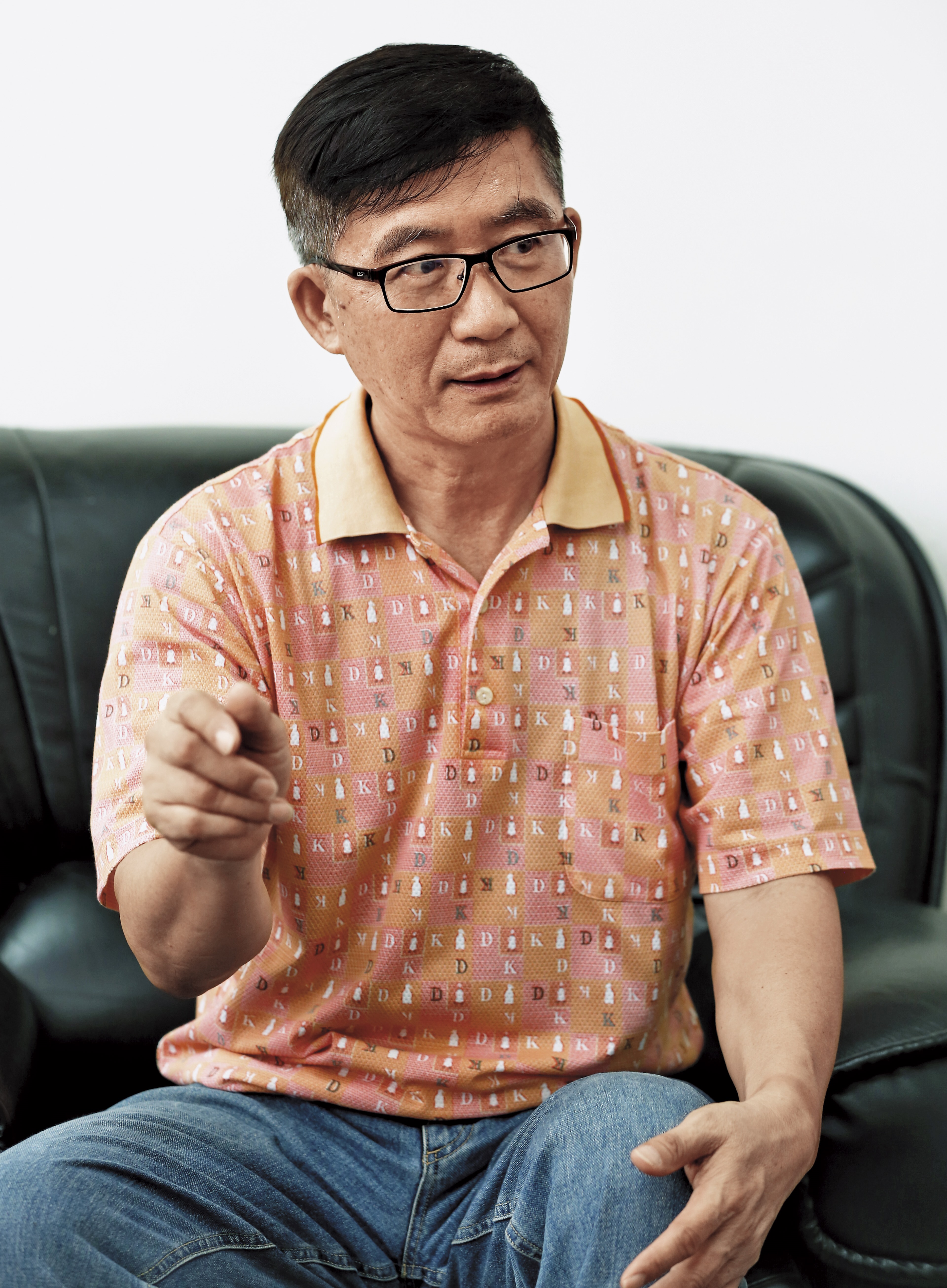 二崙國中校長鍾進森回憶起2名溺斃的學生，仍感到相當遺憾。