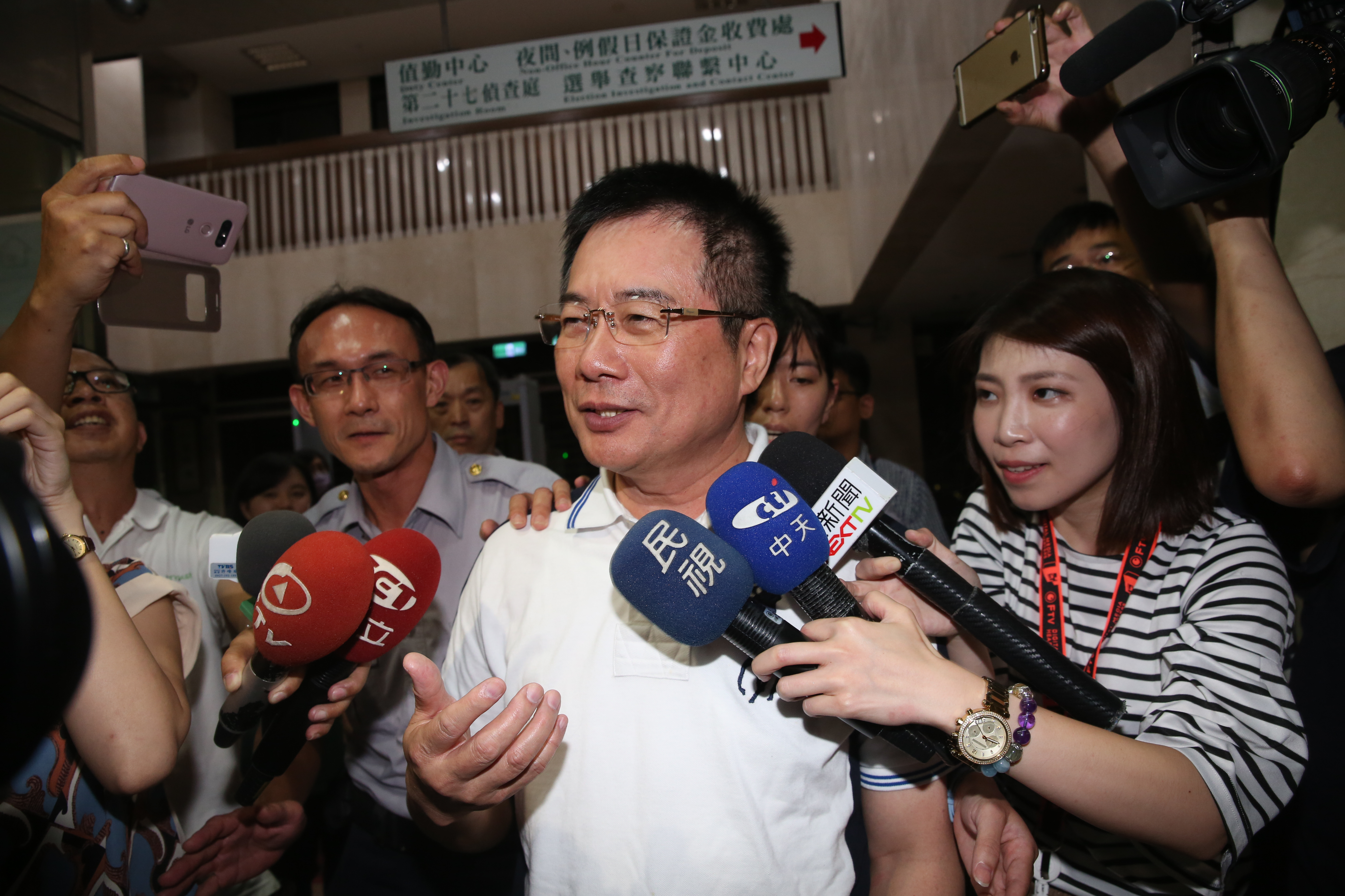 已經63歲的蔡正元,去年5月迎娶小他19歲的「馬尾妹」洪菱霙。