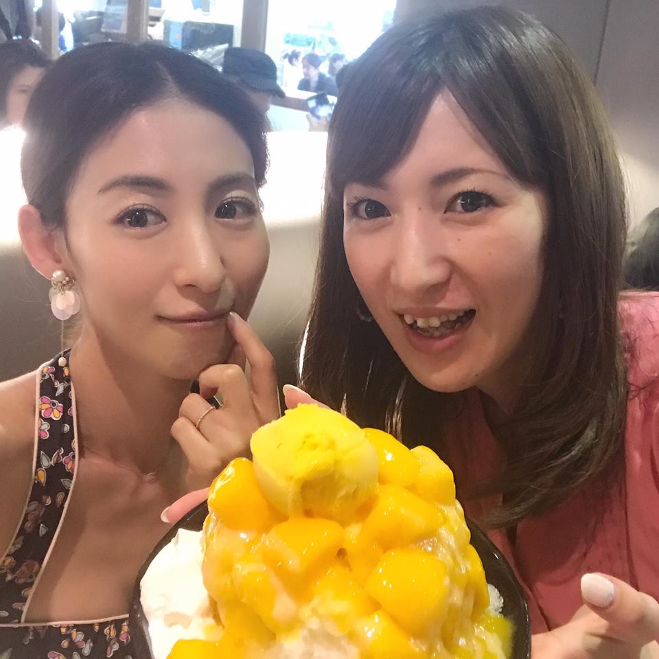 大久保麻梨子（左）最近芒果過敏，老公對她的身體照顧有加。