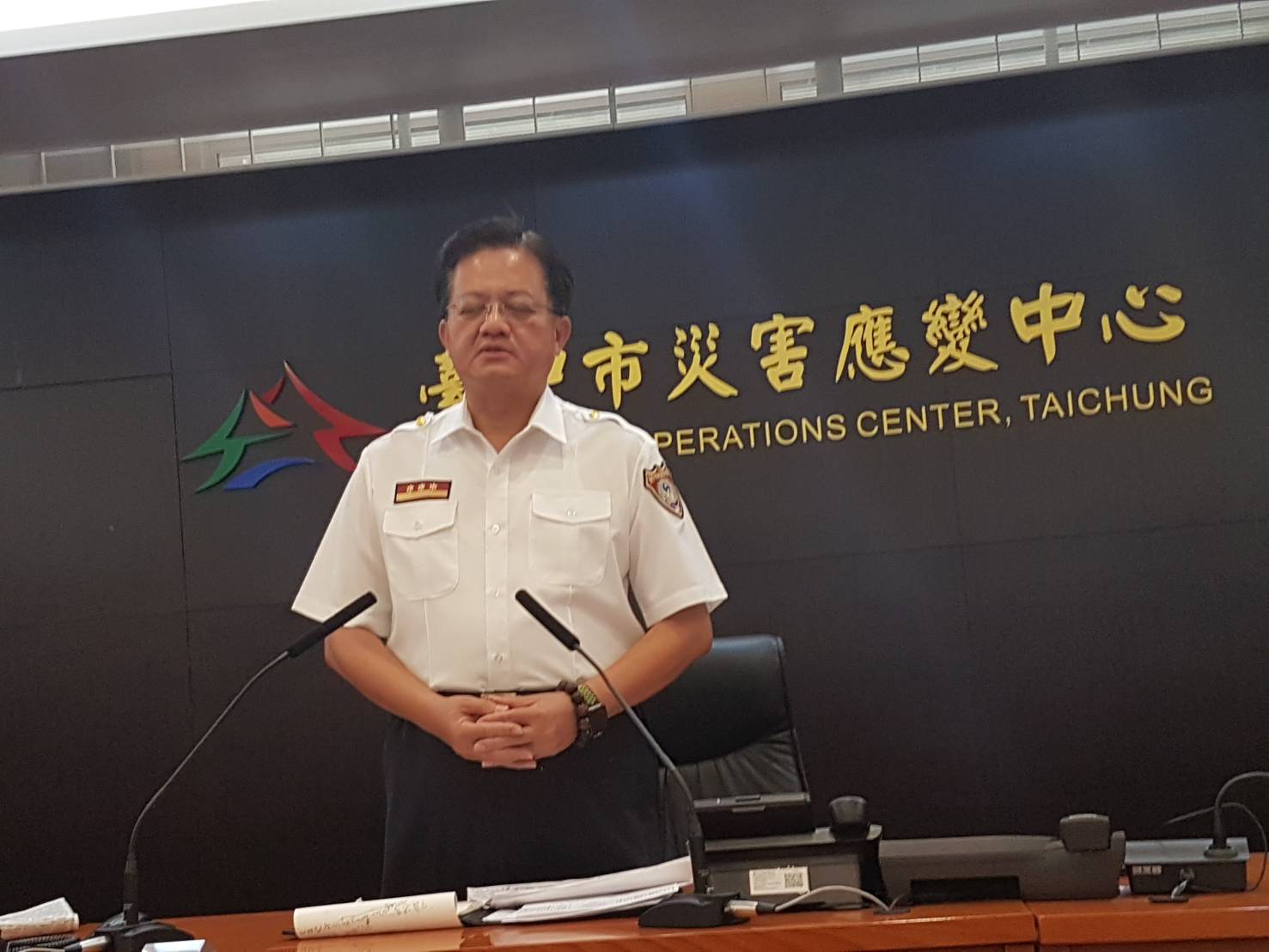 消防署長蕭煥章第一時間趕赴新竹縣慰問殉職消防分隊長家屬，全力協助相關撫卹事宜。（本刊資料照）