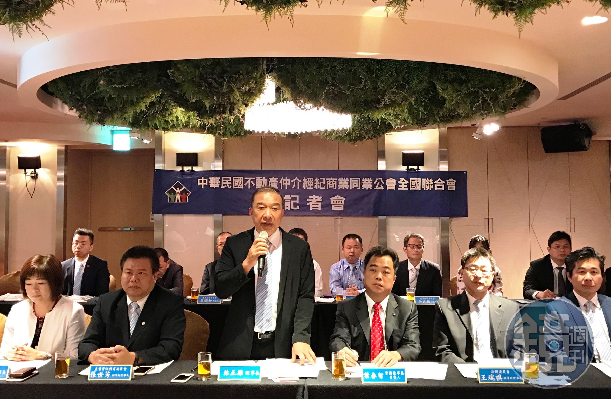 房仲全聯會理事長林正雄認為，為了打房的過頭稅改應該止步。