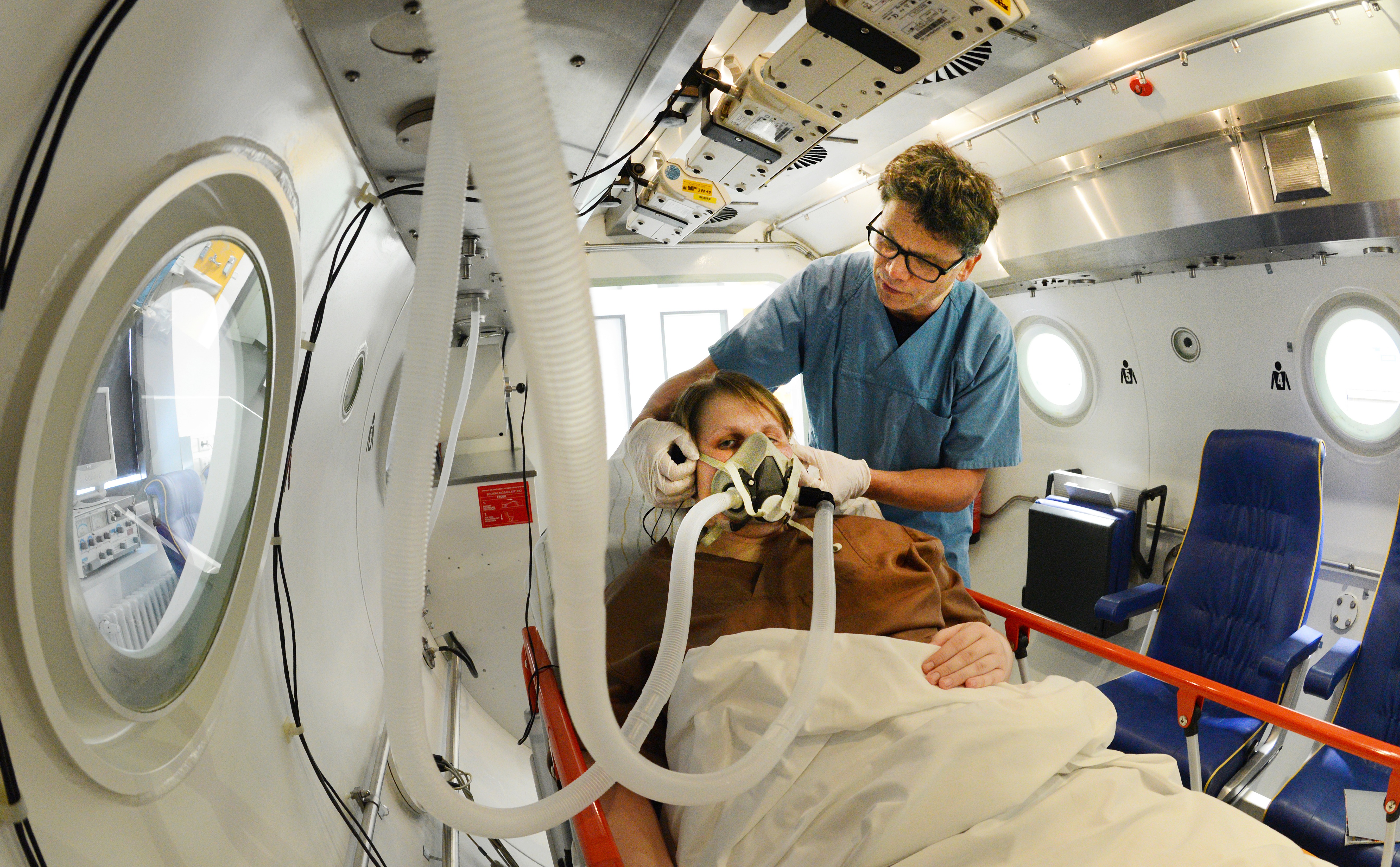 高壓氧治療近年常應用於糖尿病、傷口感染、一氧化碳中毒等治療上。