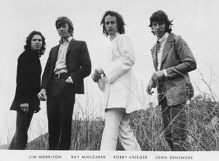 圖左為吉姆莫里森(Jim Morrison)