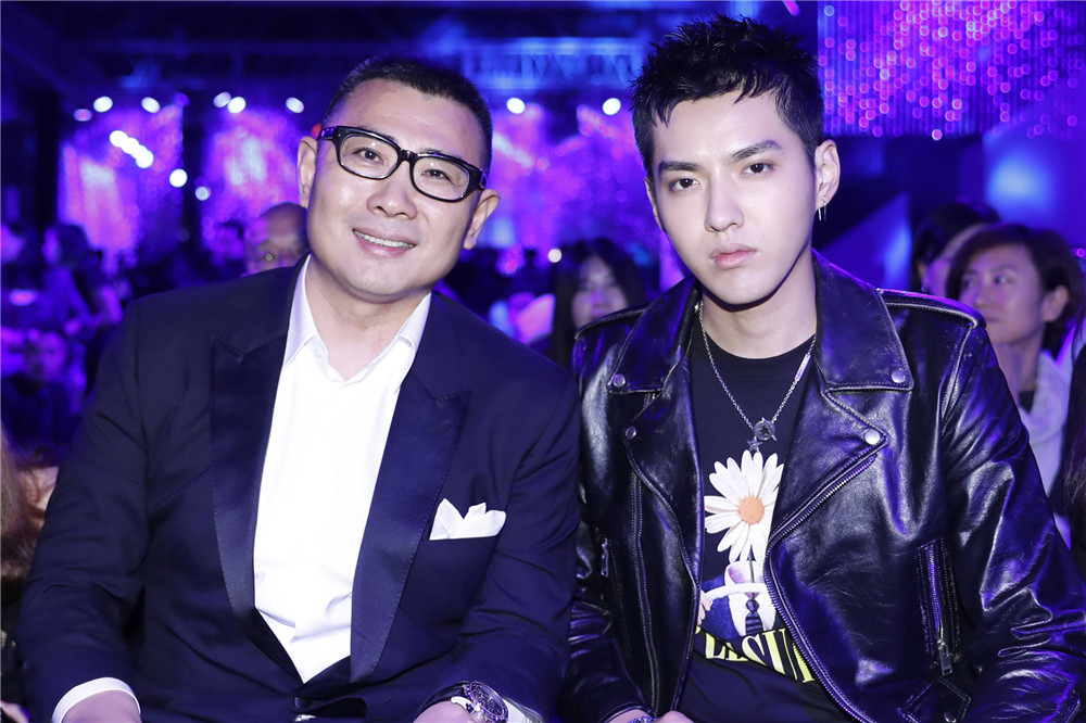 高敬東（左）的基美影業投資《星際特工》5千萬美元，並安排吳亦凡演出。