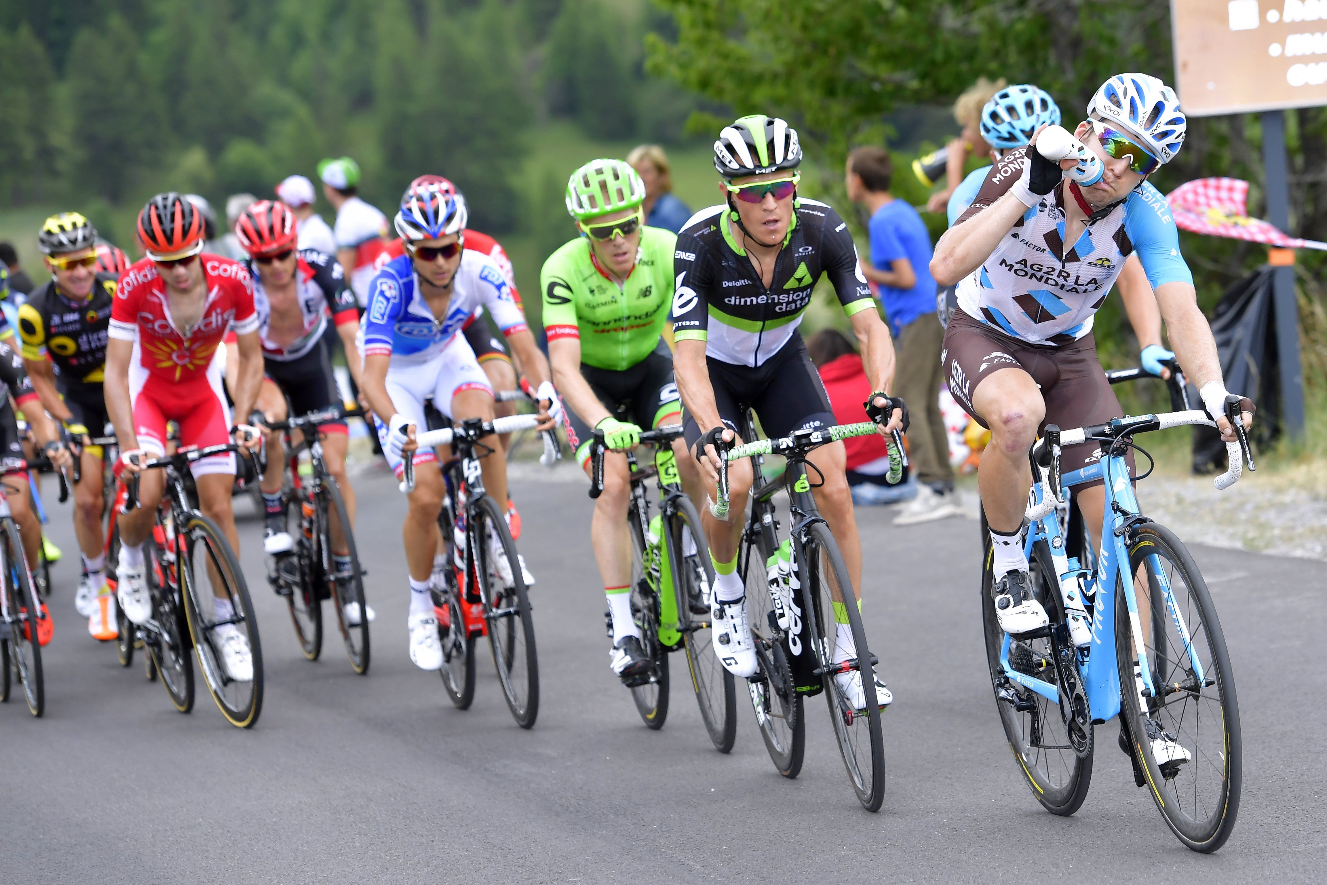 環法賽為期23天，選手的健康狀況攸關車隊整體成績。