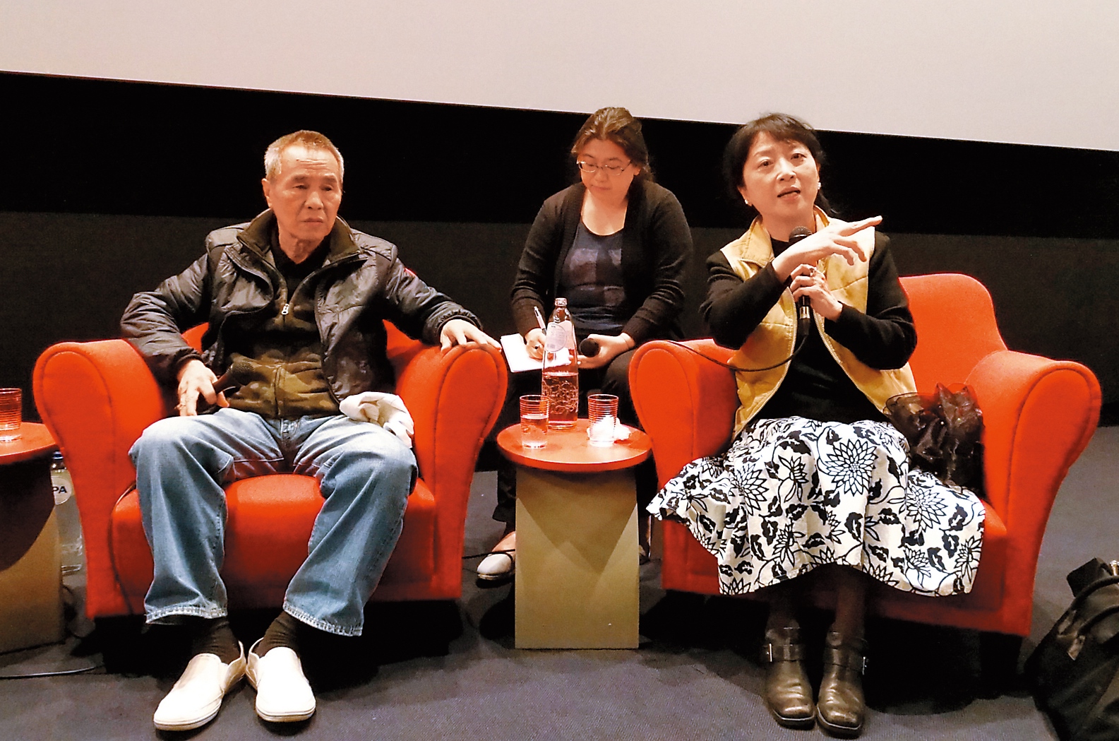 侯孝賢(左)與朱天文(右)自1983年合作《小畢的故事》至今34年,導演編劇合作無間,作家阿城說這段搭檔是貴金屬與稀有金屬的結合。(聯合知識庫)