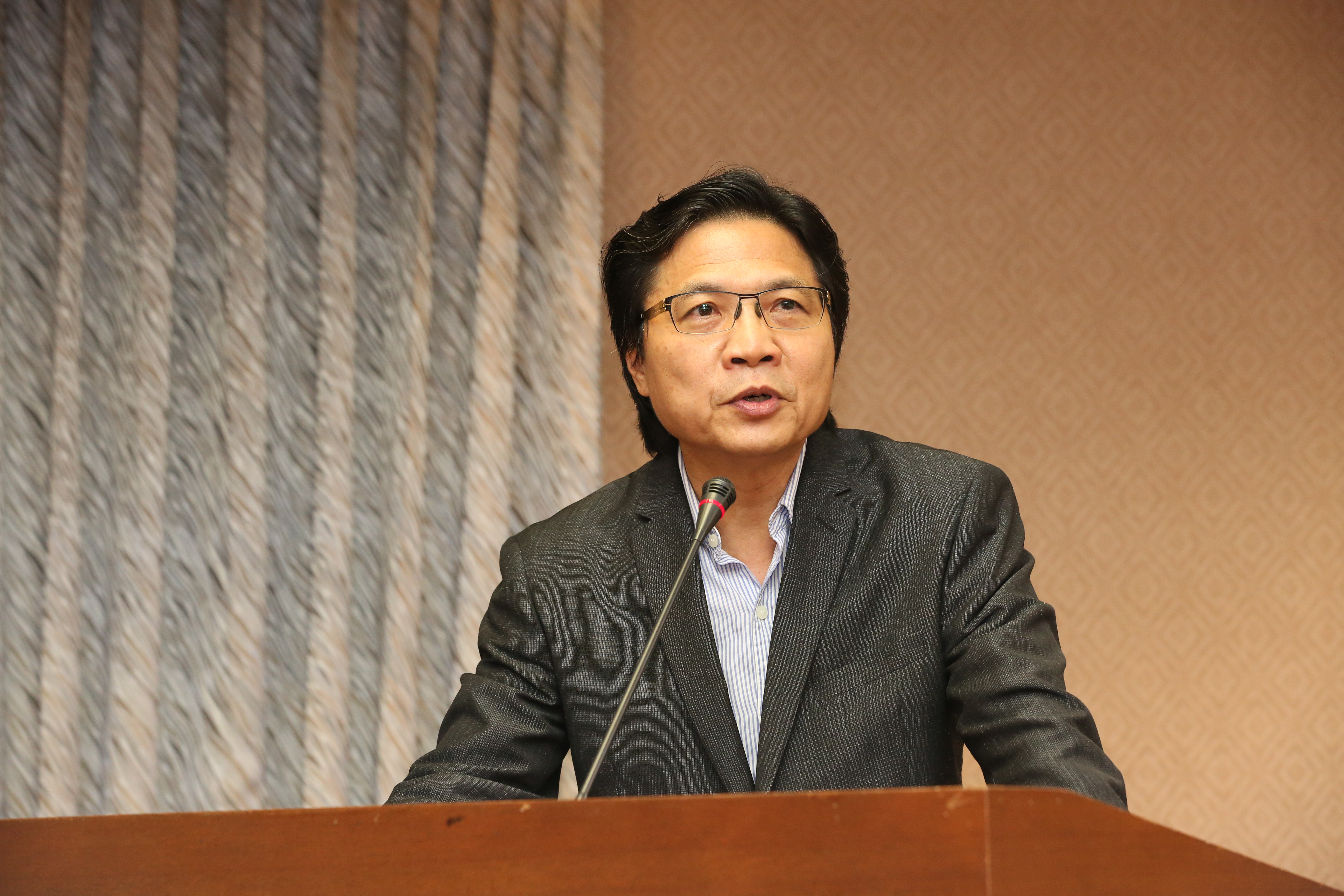 內政部長葉俊榮強調，婦聯會沒有完整交代勞軍捐的具體金額，但確實年代久遠，結果都沒有辦法交代清楚。