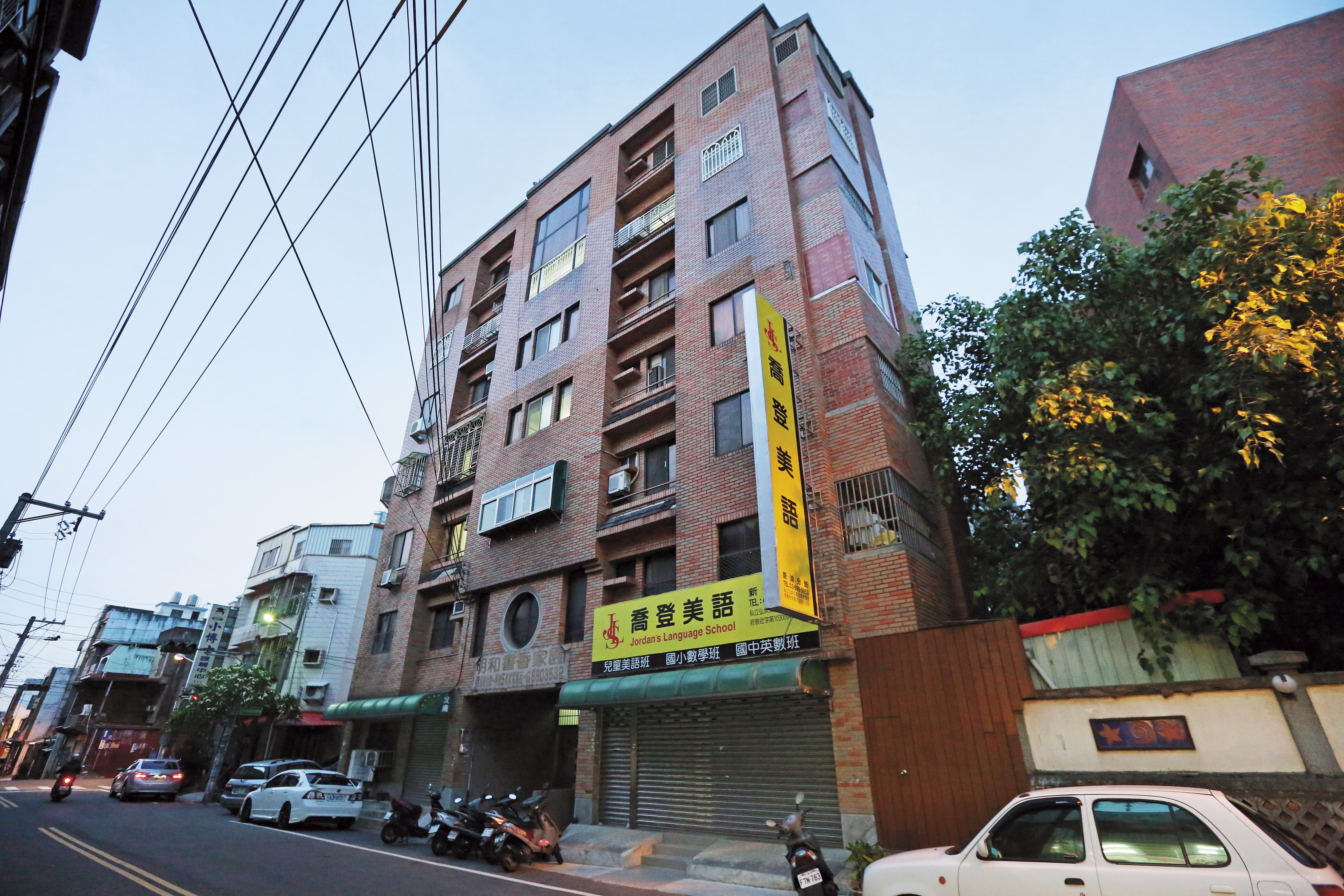 葉女曾用前夫死亡所得的千萬元理賠金在湖口老家附近購置華廈,如今已轉賣。