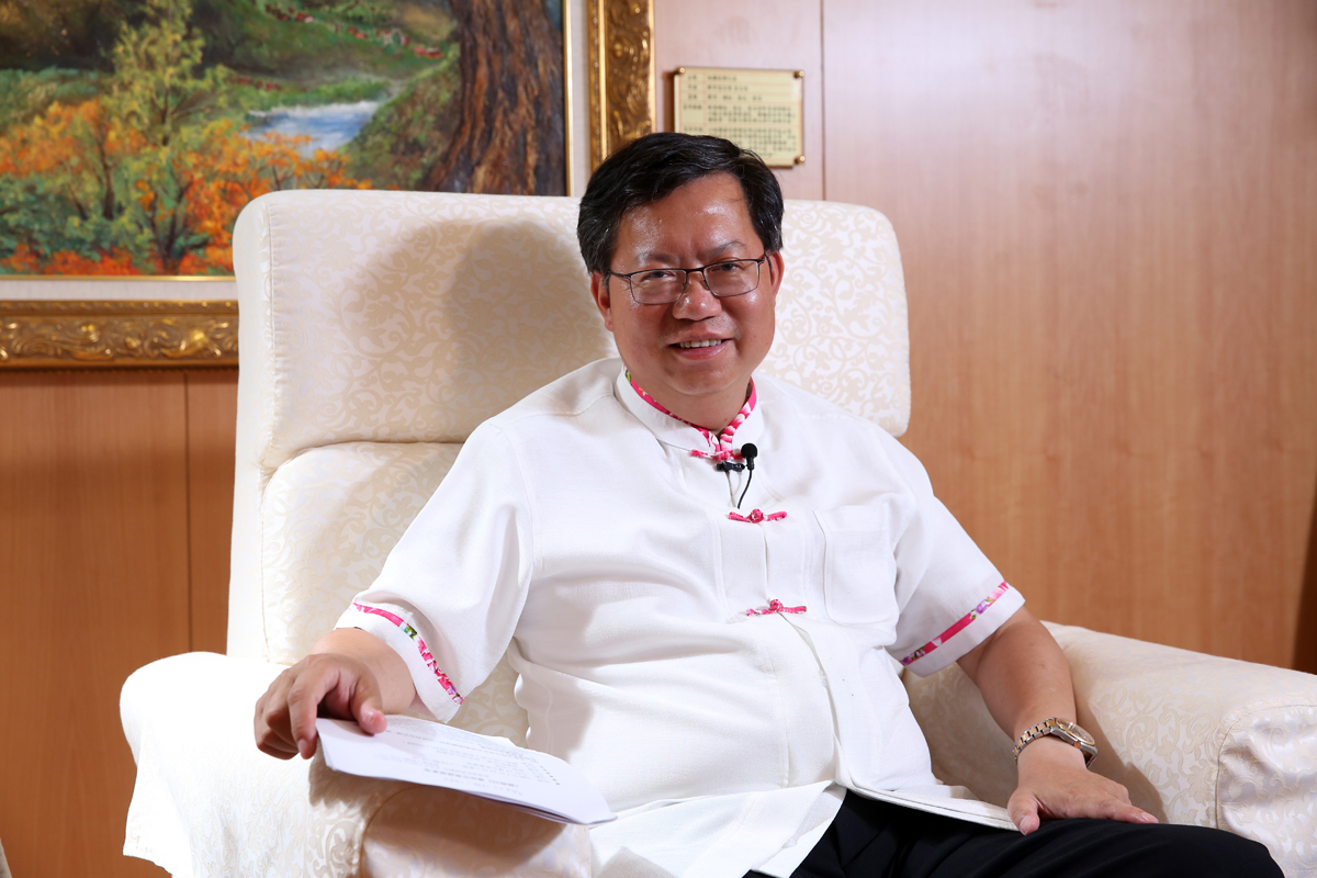 鄭文燦宴請對象都是身價上億元的企業界大老闆或準接班人。