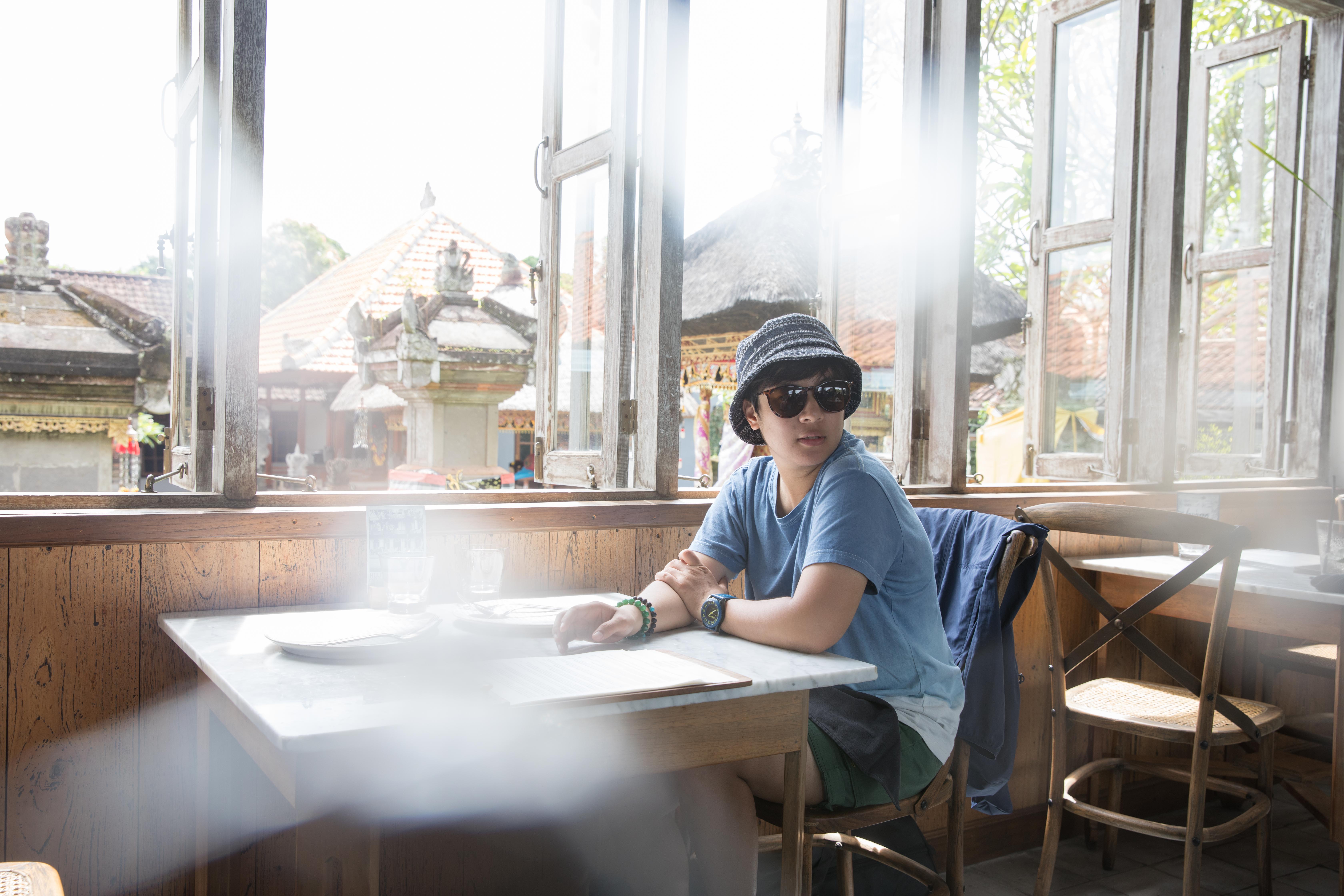 迷濛光暈下的峇里島小店，怎麼拍都有FU。