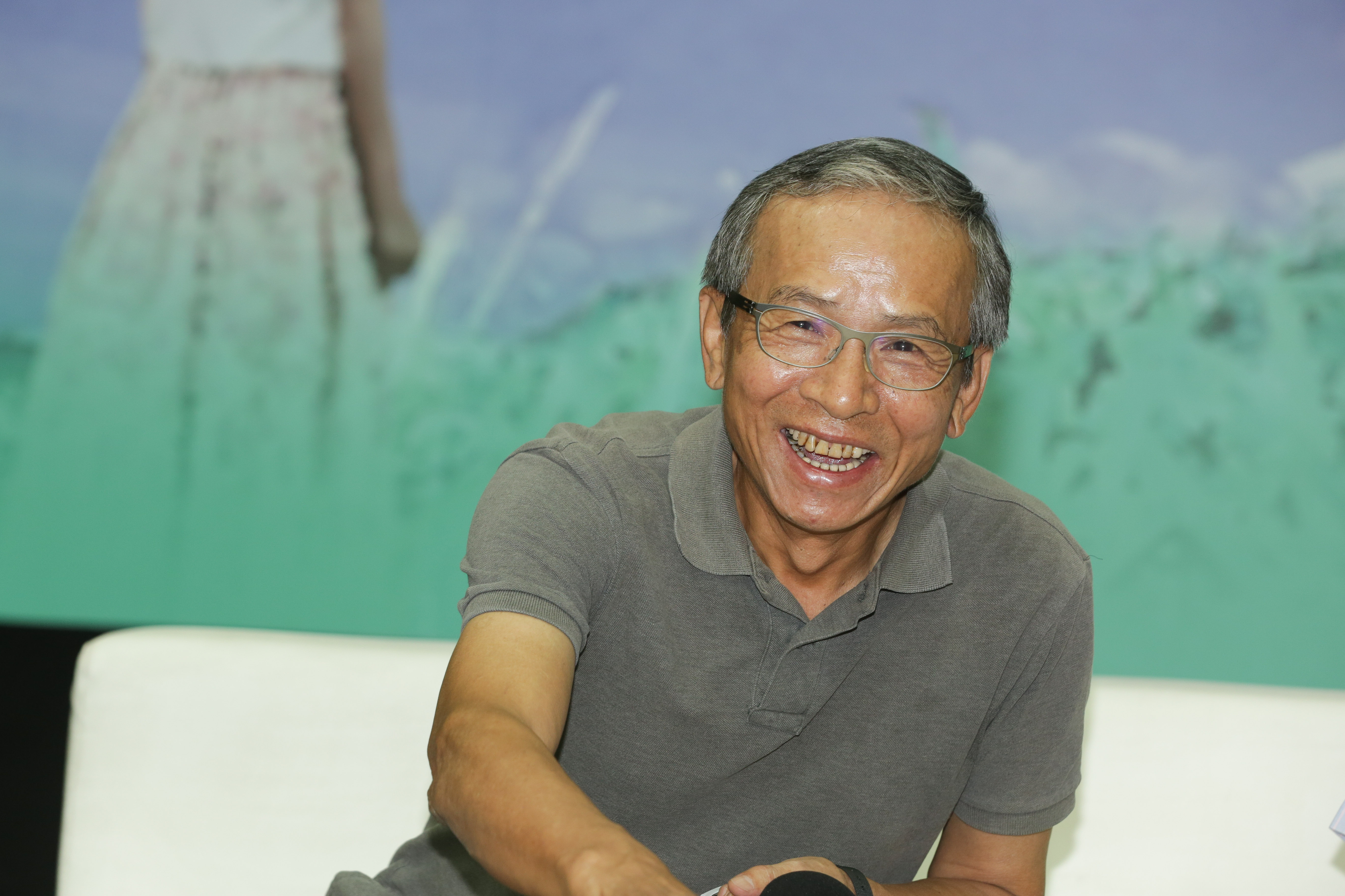 吳念真愛講話,滔滔不絕,袁瓊瓊說:「他其實非常有喜感,奇怪的就是從來沒人找他寫喜劇或演喜劇。」