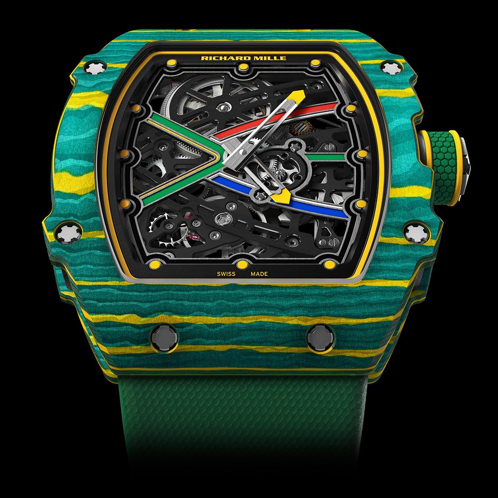 RICHARD MILLE RM67-02 Sprint,錶殼採用TPT®碳纖維和TPT®石英複合材料打造而成,並加入綠跟黃兩種顏色,象徵著短跑名將Wayde van Niekerk國家南非的顏色。