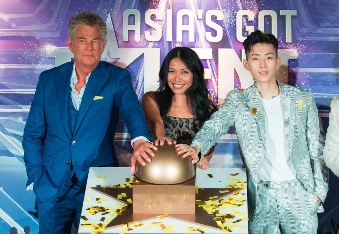 音樂製作人大衛福斯特（左起）、「印尼歌姬」安谷、南韓嘻哈小天王Jay Park，擔任第2季《亞洲達人秀》的評審團。