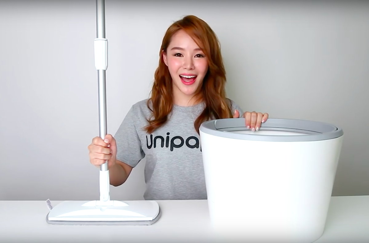 為將好神拖打入年輕族群，花仙子特地請來Unipapa將好神拖潮牌化。（截自網路）