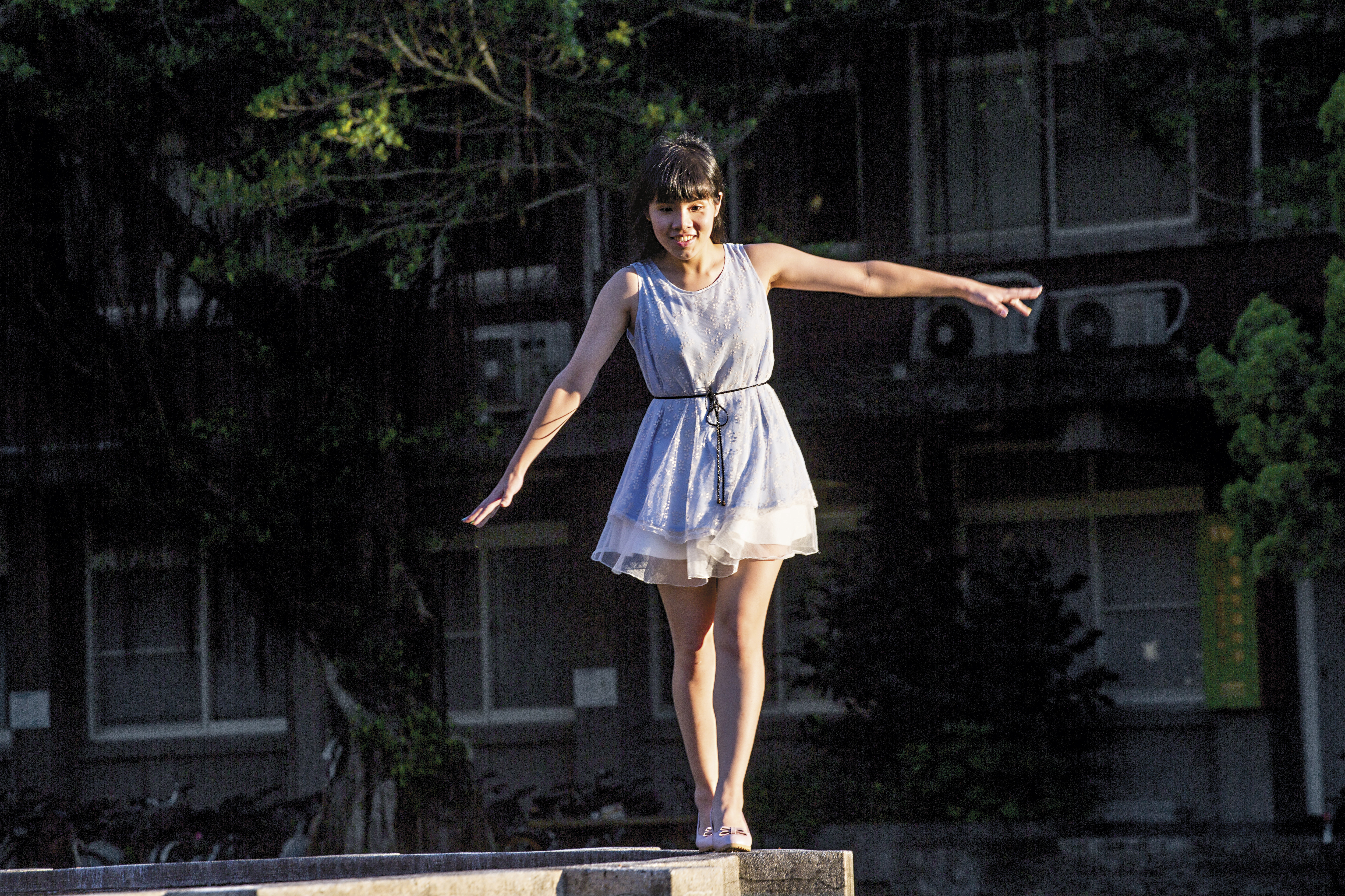 林藝活潑直爽，但出社會後卻相當挫敗，「在職場上做自己，我很會；但在職場上安全做自己，我不會。」