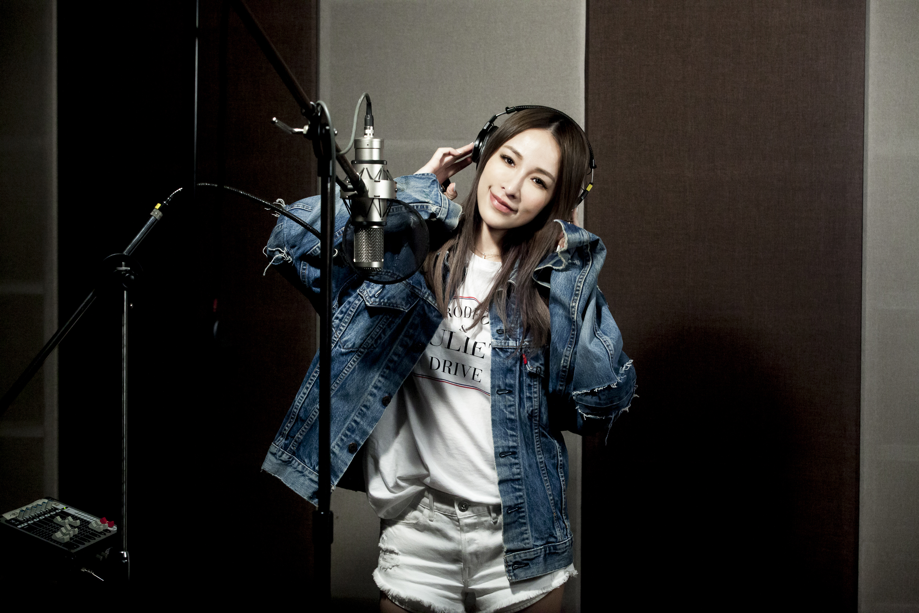 新專輯預計年底推出，蕭亞軒透露至今已經完成8首新歌錄製。