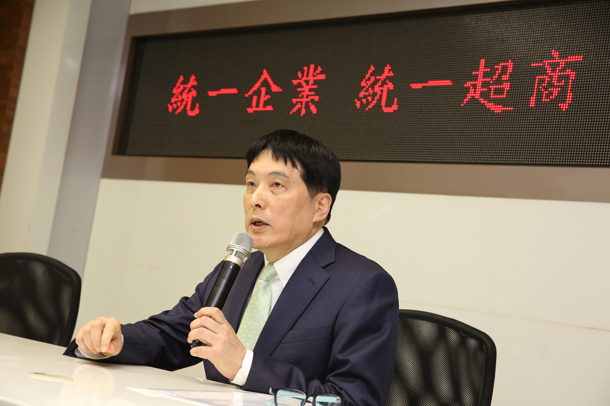 統一董事長羅智先27日晚間宣布，將進行上海星巴克及台灣統一星巴克的持股交易案。