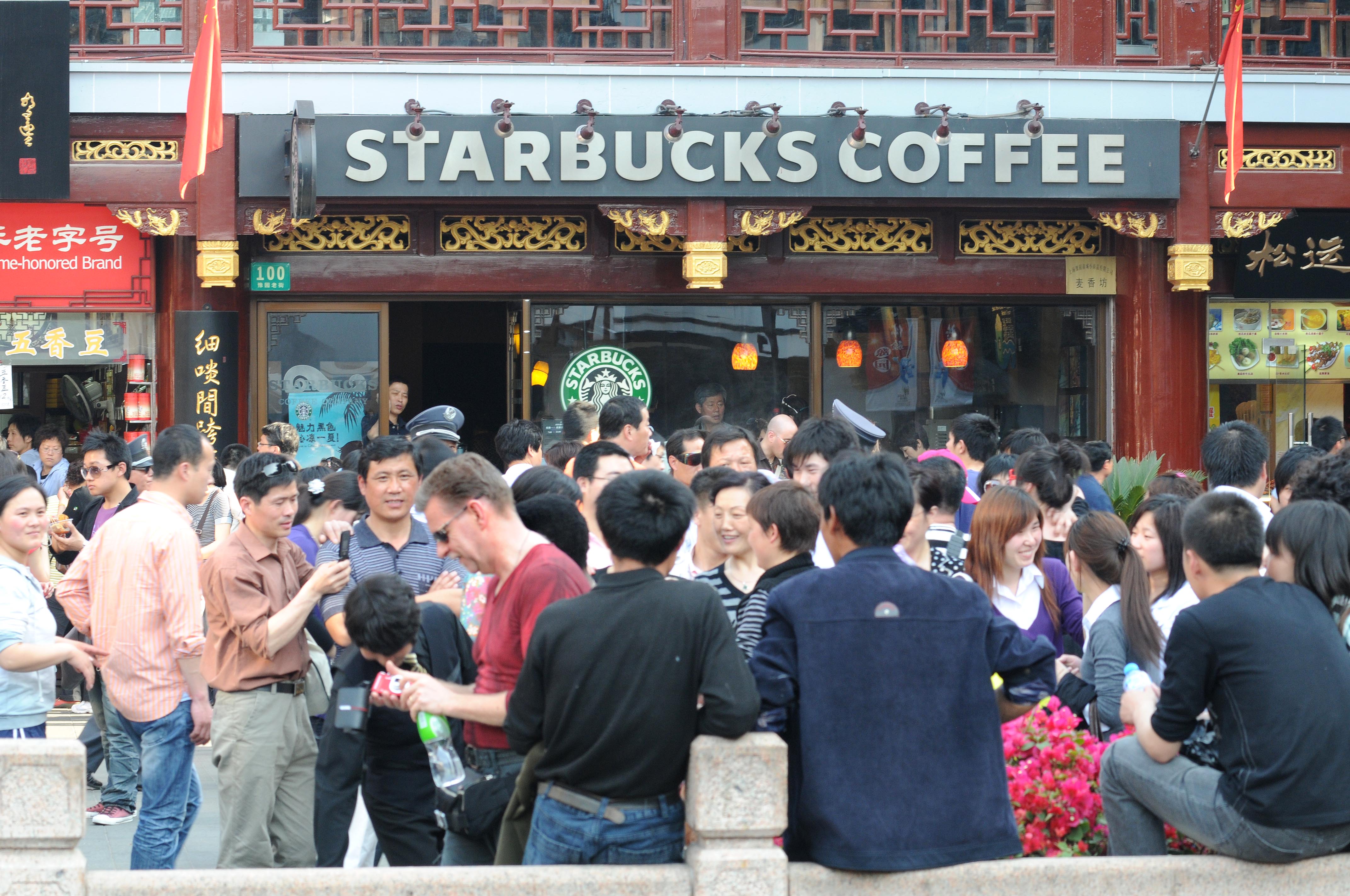 過去星巴克與統一集團合作在上海插旗，如今已買回股權改為自營。