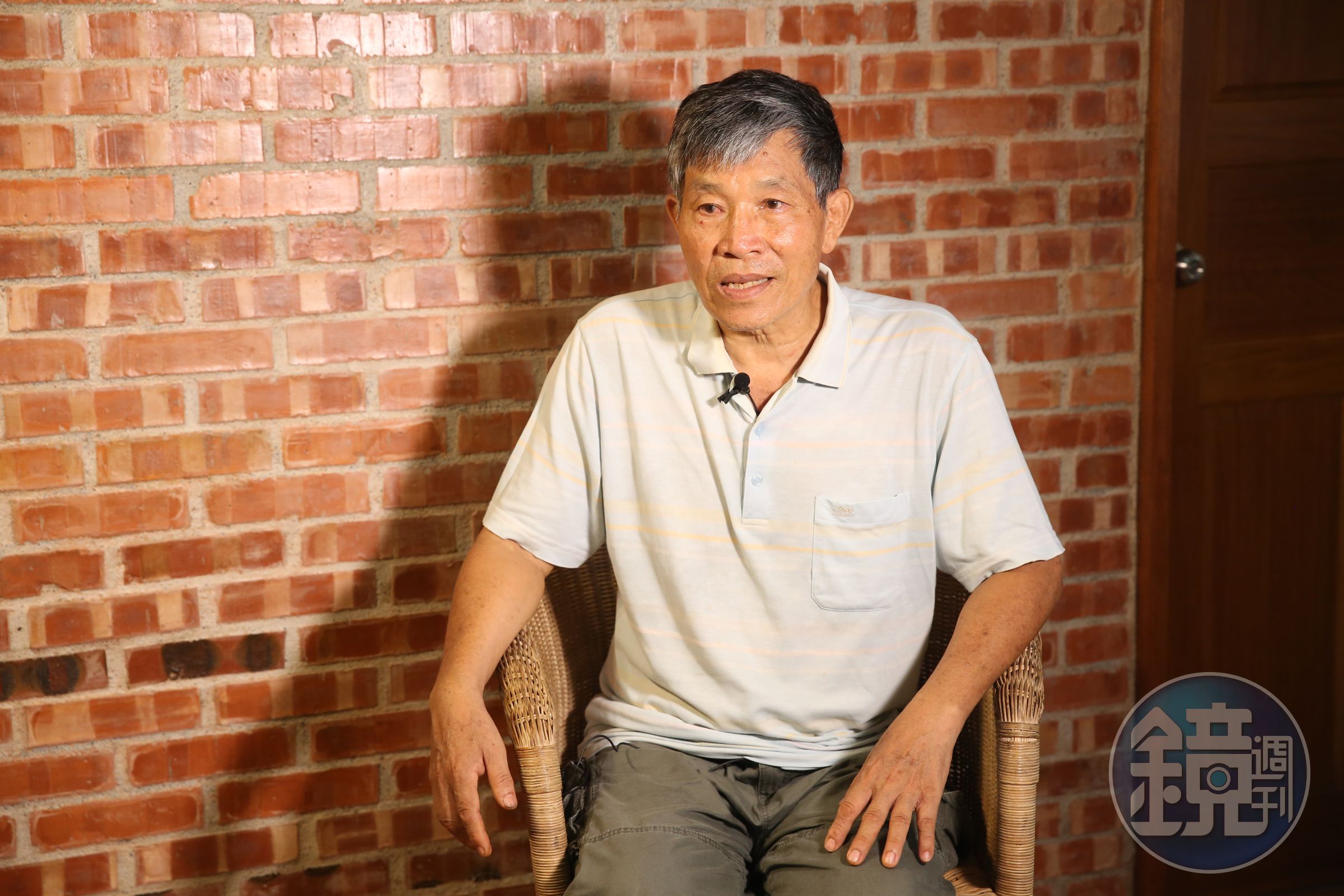 「啵，啵，啵。」每一隻螃蟹被輾過都會發出一聲微弱聲響，在林登榮耳中，這無疑是最心碎的聲音。