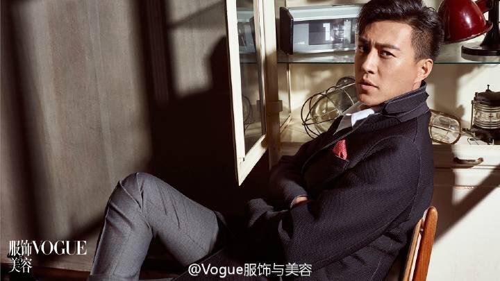 大器晚成的男神靳東,40歲才大紅,熟男魅力迷倒萬千粉絲。(網路圖片)