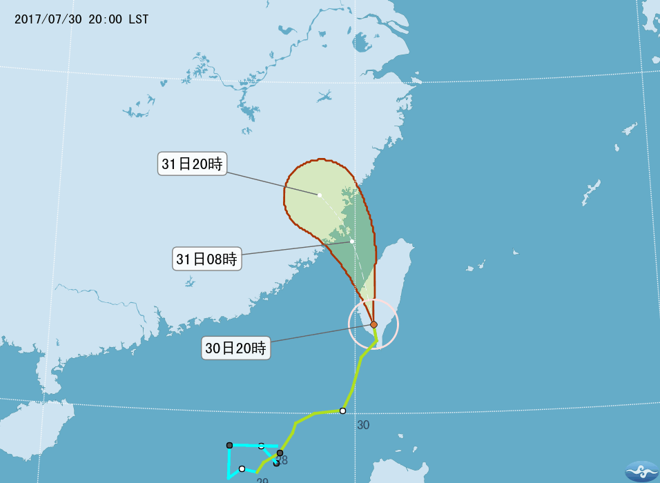 輕颱海棠30日下午4時40屏東楓港登陸後，持續往西北移動。（中央氣象局提供）
