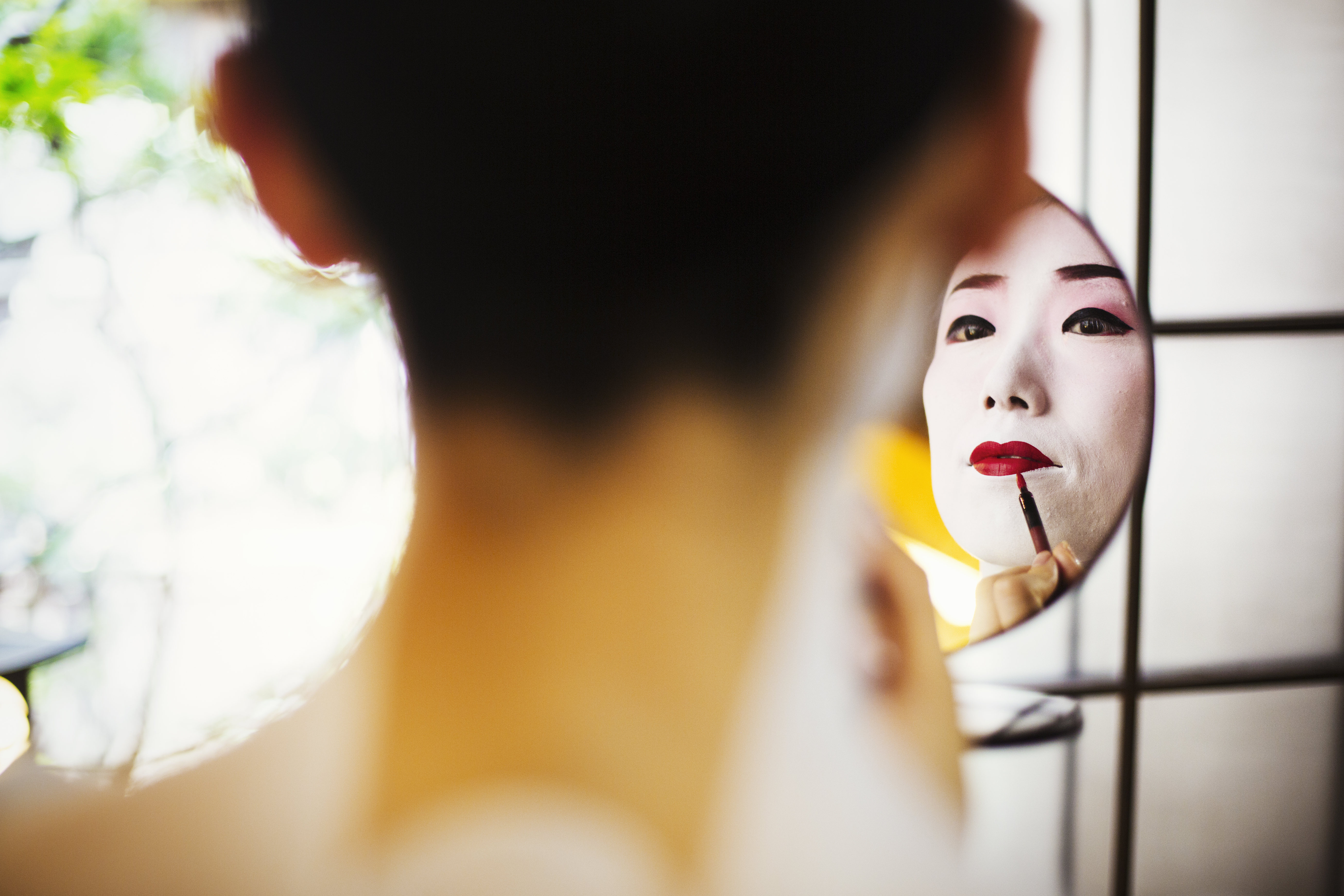 日本有許多年輕女性因為攝取野葛根含量過多的美容保健食品，反而得了各種婦女病！