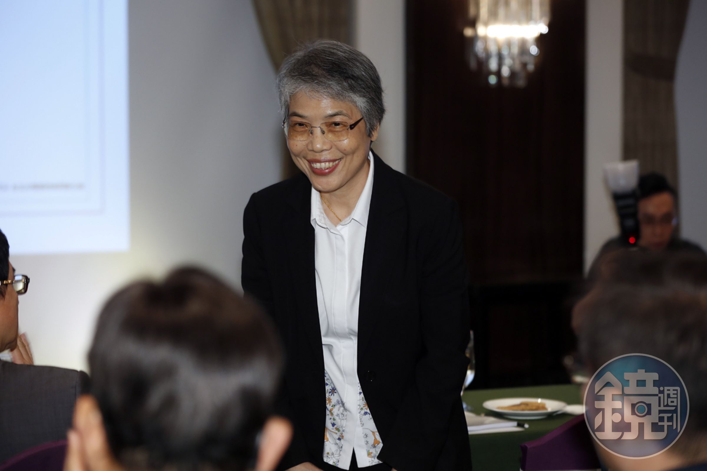 中油高層早在6月就與政務委員何美玥到美國參訪，評估在美國設立石化廠的可行性。