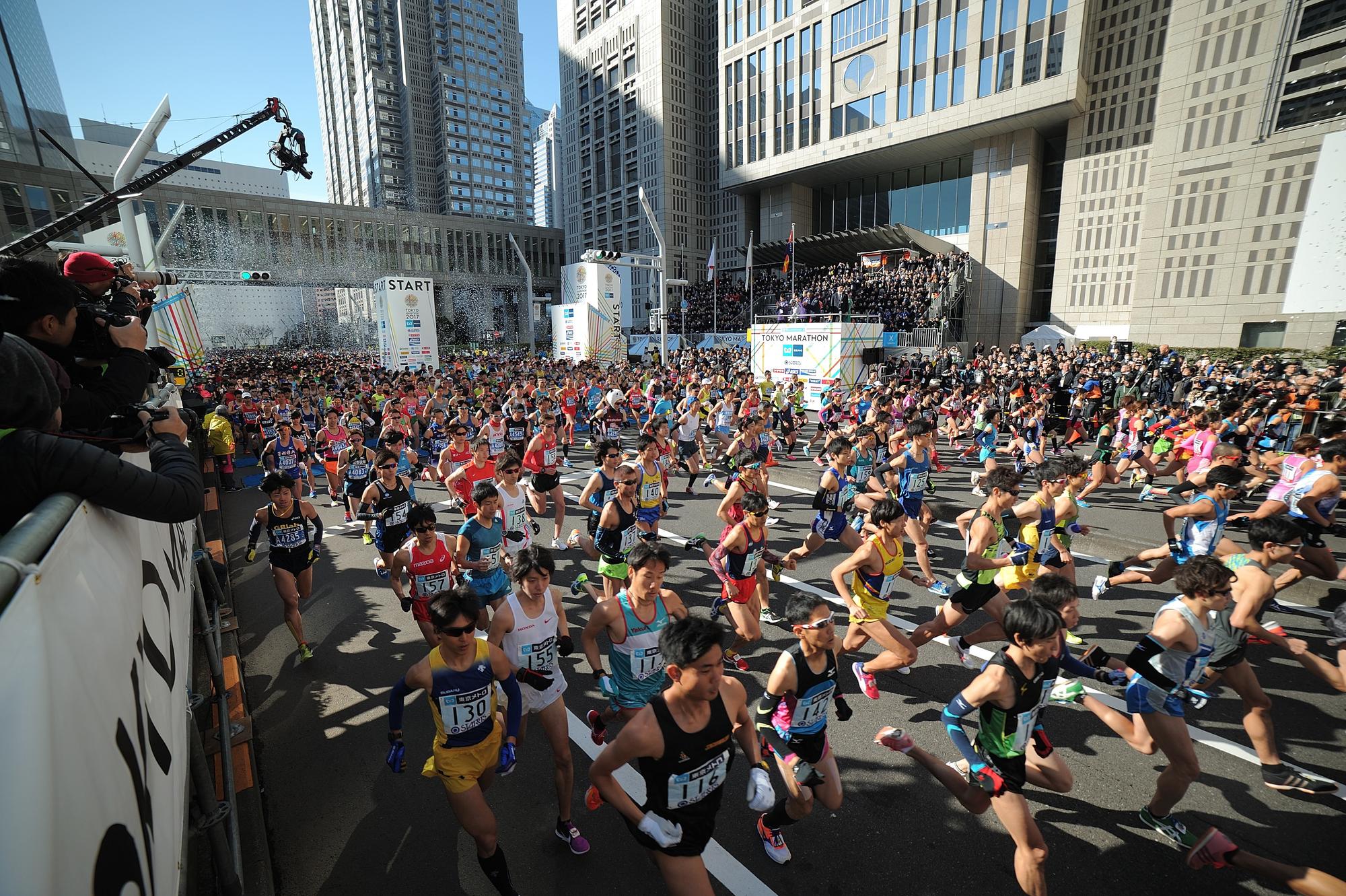 開辦11年的東京馬拉松,1年能創造300億日圓經濟效益,不僅把日本的馬拉松文化推向巔峰,還帶動難度更高的「超級馬拉松」興起。