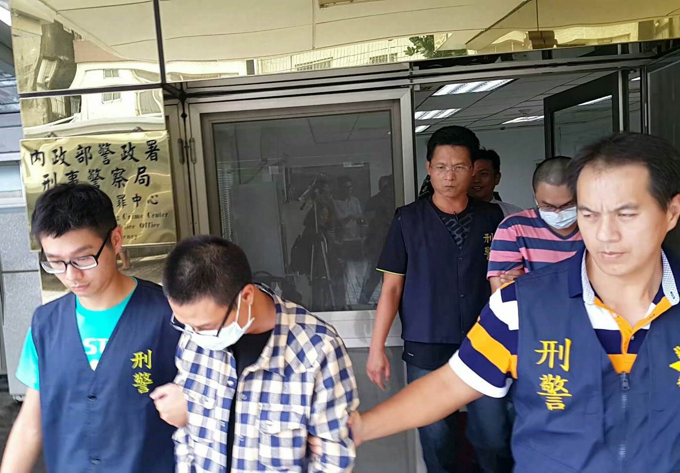 顏姓兄弟為台印跨國販毒集團台灣接頭首腦。