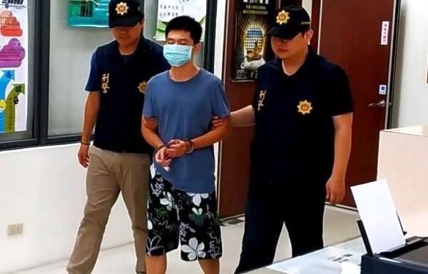警方逮捕科大退學生施俊鴻，他坦承殺害卓女，但供詞避重就輕。