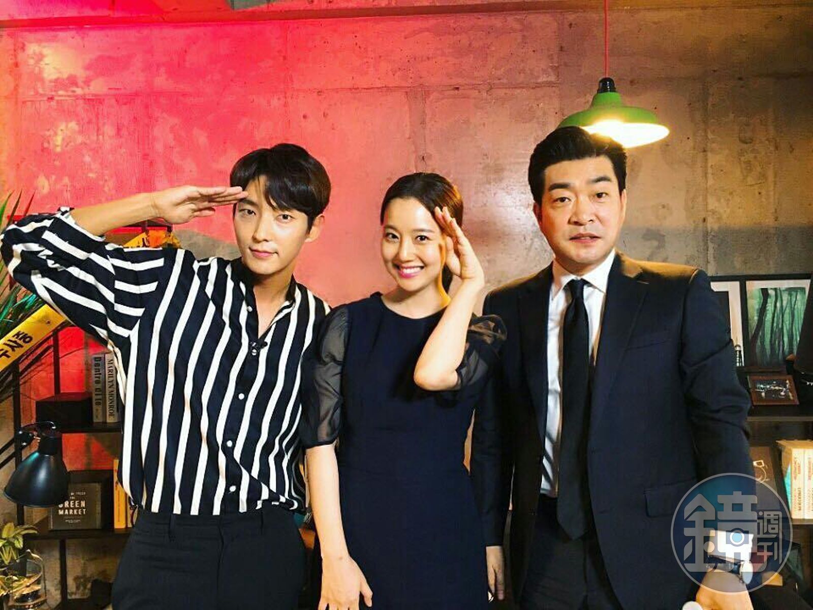 李準基新劇帥出新高度貼心紙條送粉絲- 鏡週刊Mirror Media