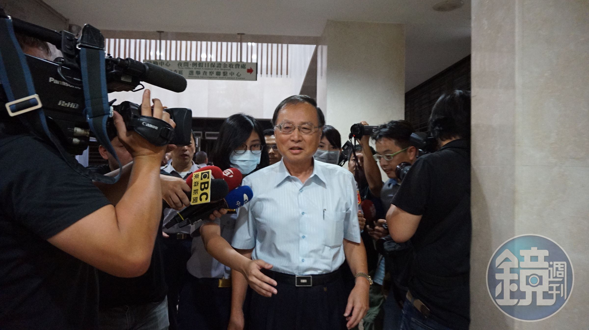 國民黨前行管會主委張哲琛在三中案列為被告，他應訊強調，此案與馬英九無關。