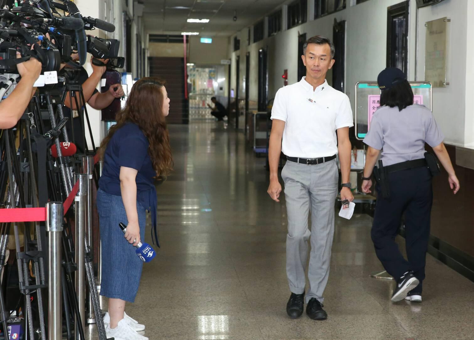 馬英九的前任隨行祕書林有振出庭作證，遭柯建銘指涉及偽證。