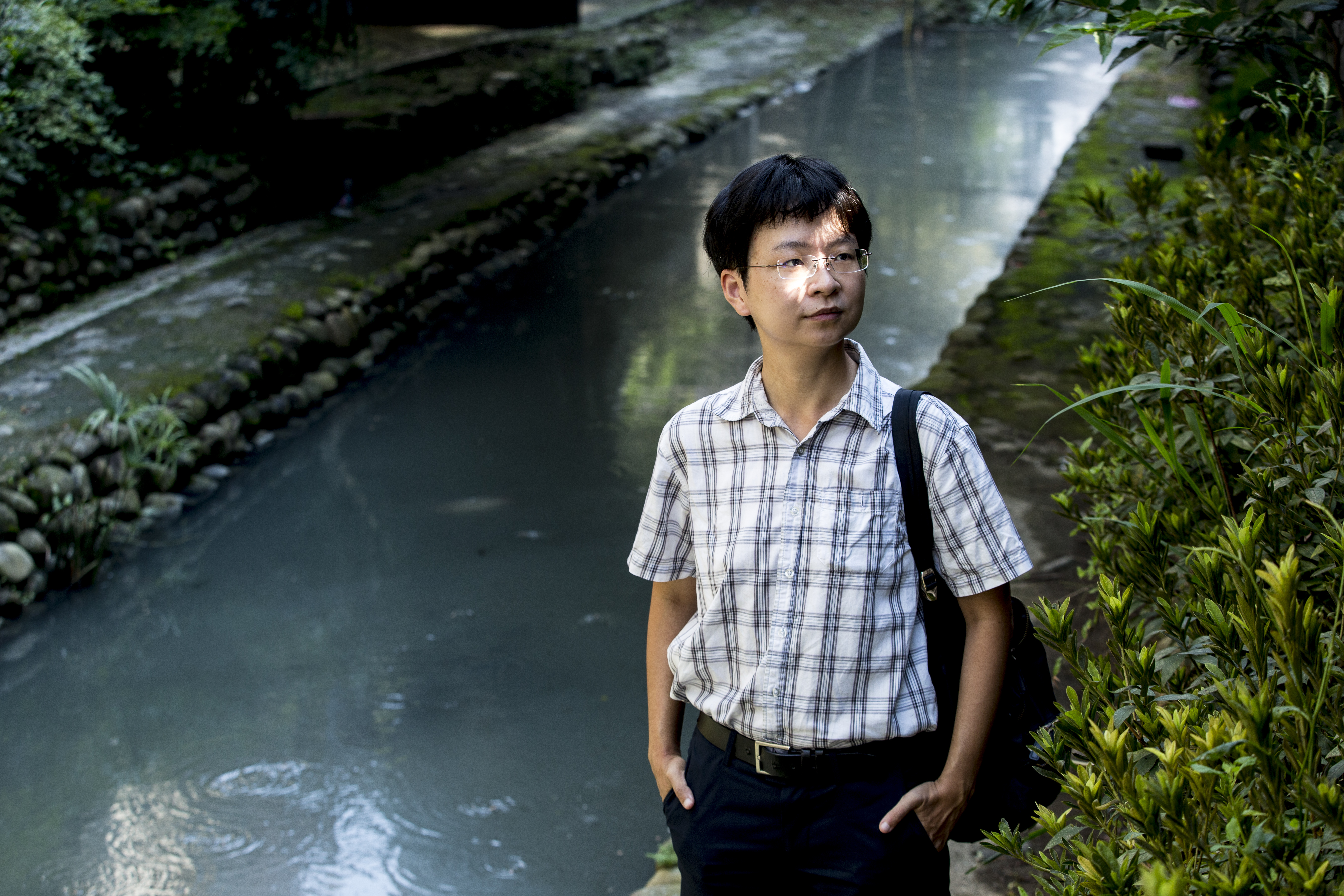 撰寫《舒蘭河上》期間，謝海盟每天都要走路5、6小時，「精靈寶可夢GO」是他走路時的知音，而他本身也是等級40的頂級訓練師。