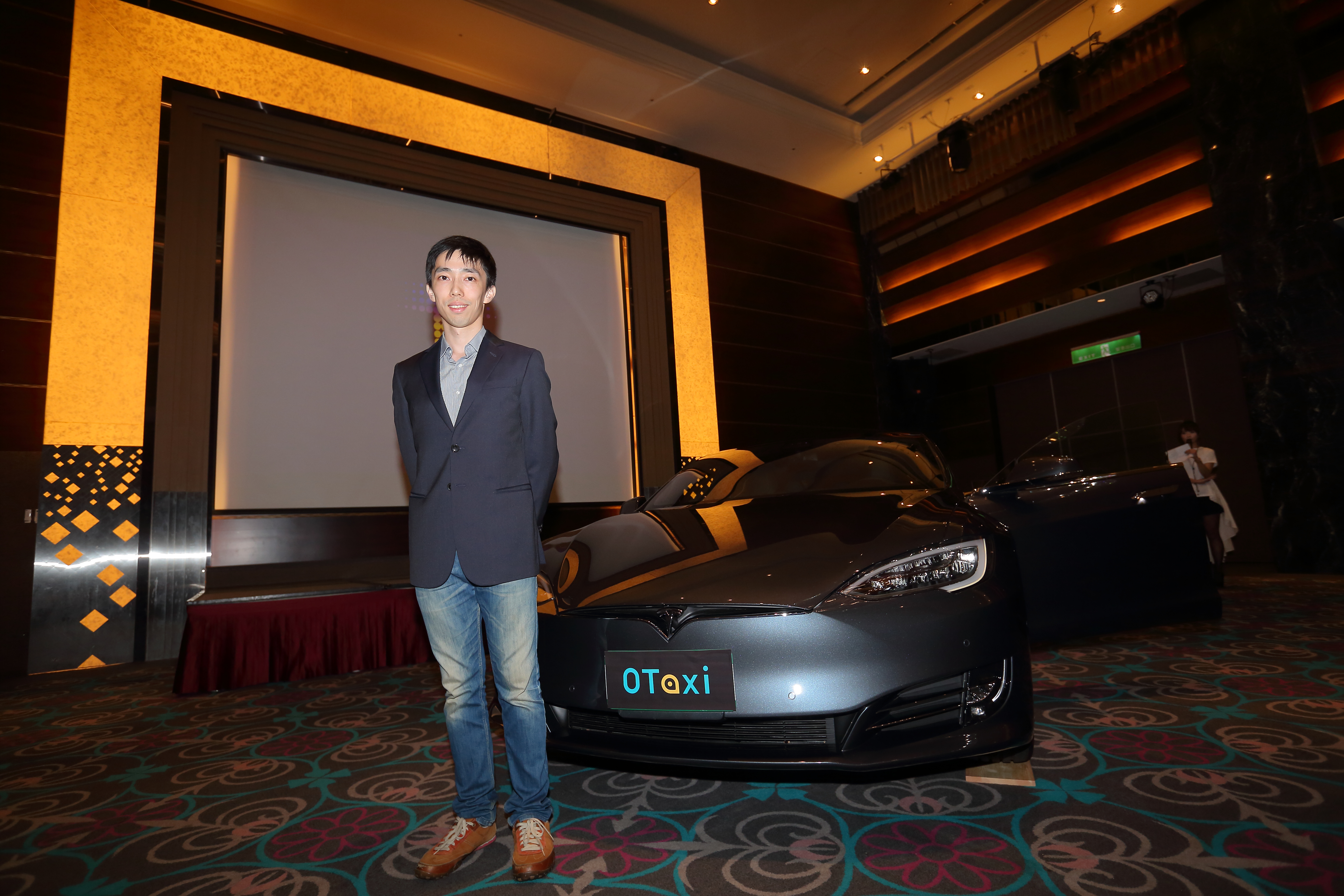 台灣第1支由特斯拉（Tesla）電動車組成的0Taxi車隊今（4）日正式亮相，創辦人王日新宣布，下週一（7）日在群眾募資網站上線。