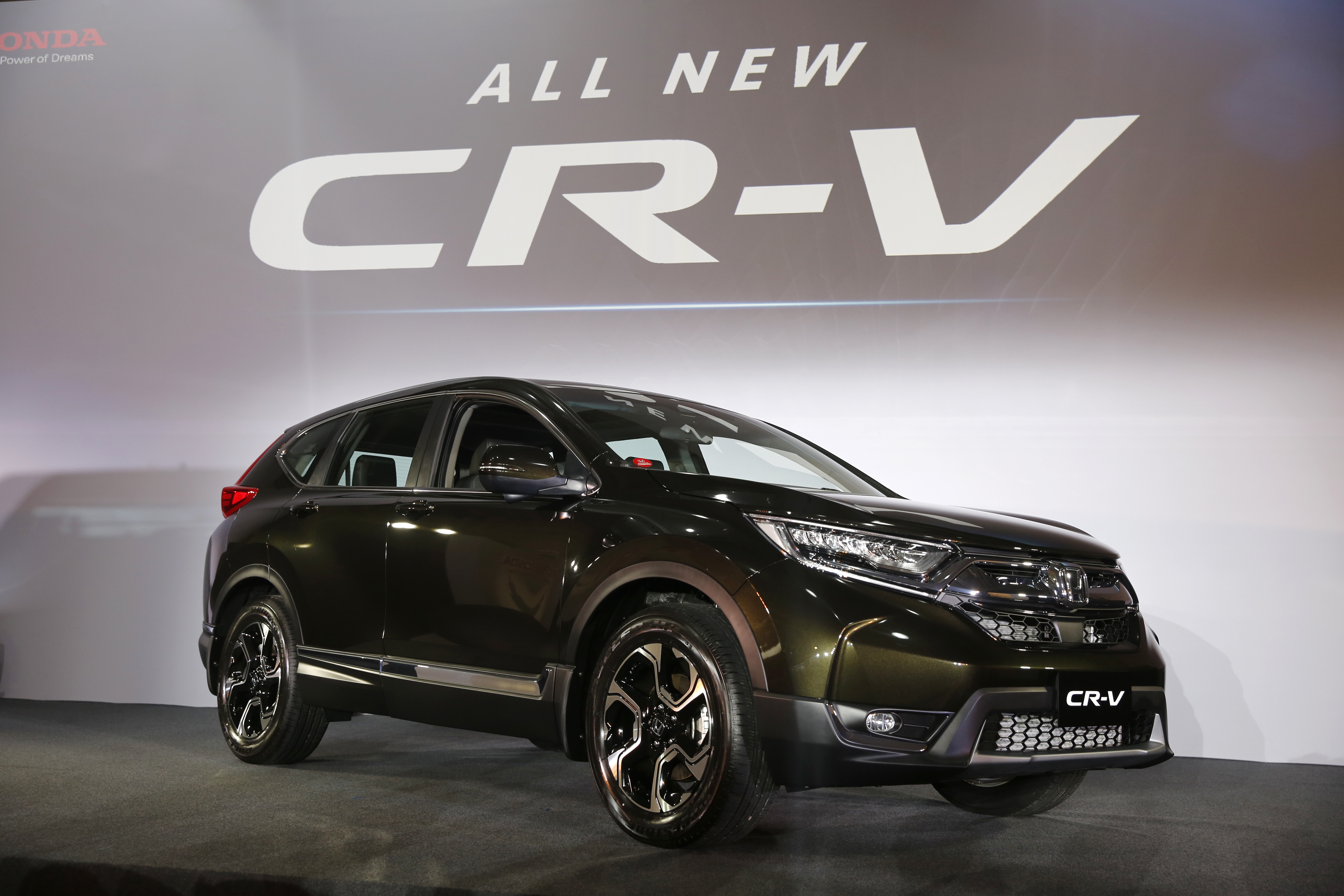 7月車市仍不佳，但HONDA靠CR-V一隻獨秀。