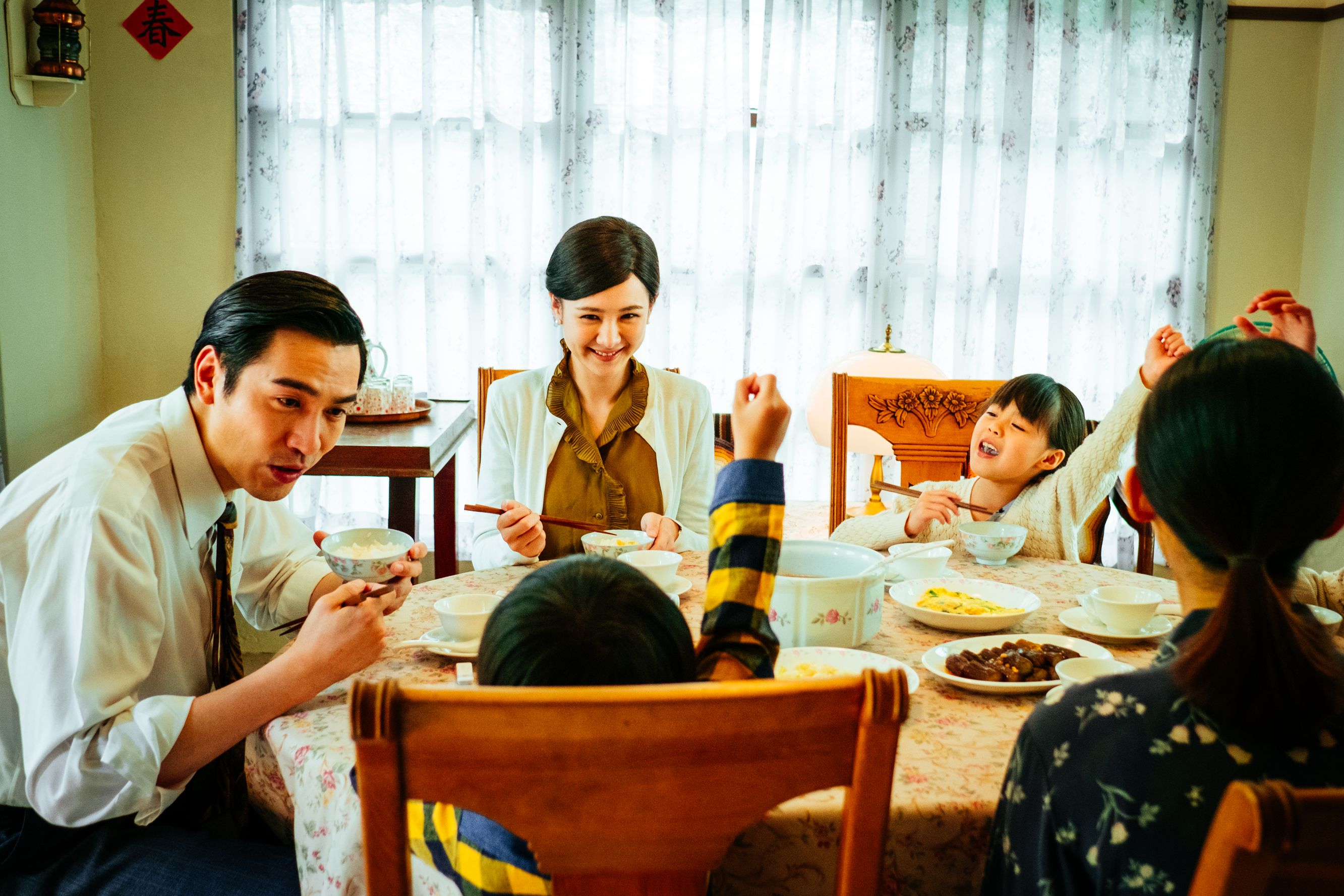 《五味八珍的歲月》播出第4集後終傳來收視破1好消息。