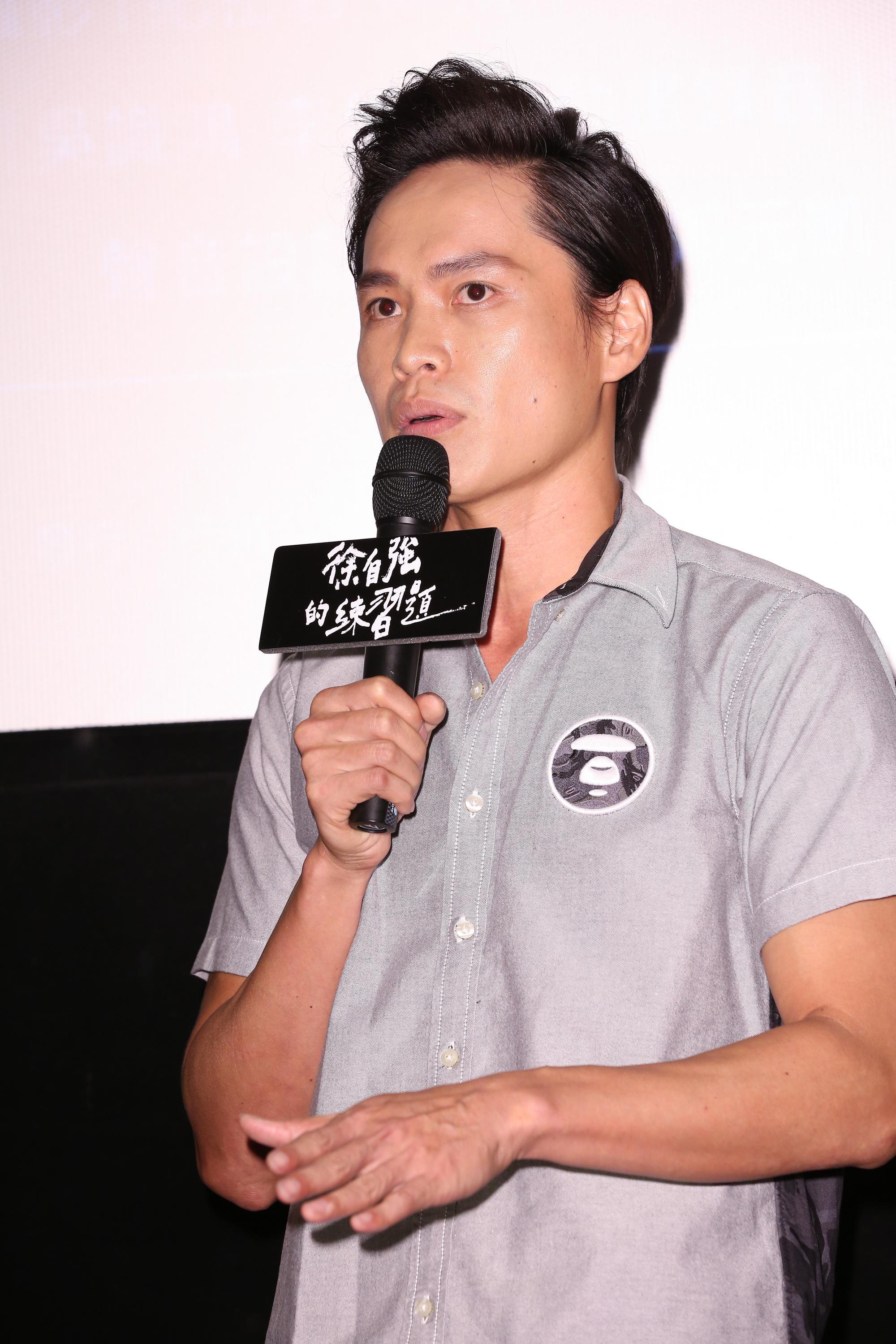 黃鐙輝也因盲目認定小模梁思惠是殺害閨蜜兇手而在言語上霸凌對方,他特別藉此機會向對方致歉。