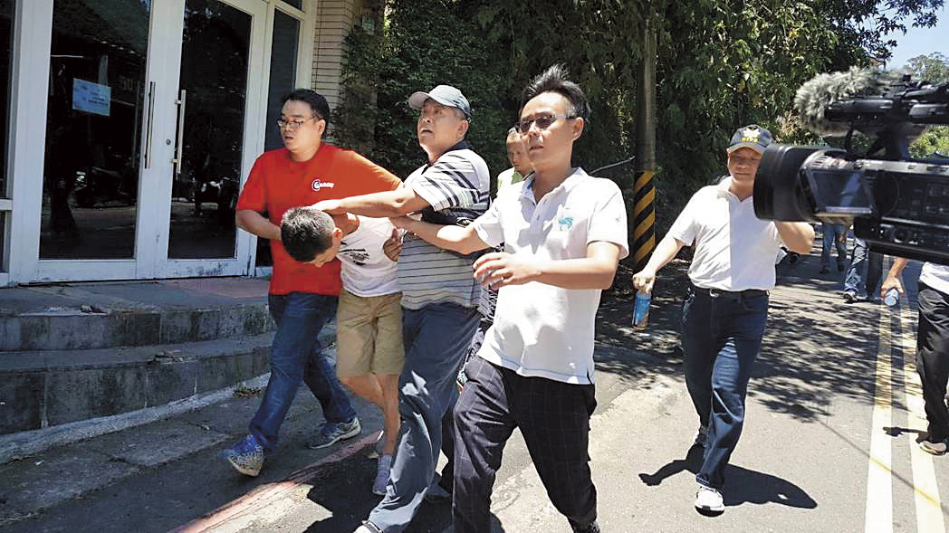 韓籍跨國大盜趙準基，在台灣逃亡數日後，於新店烏來被捕。