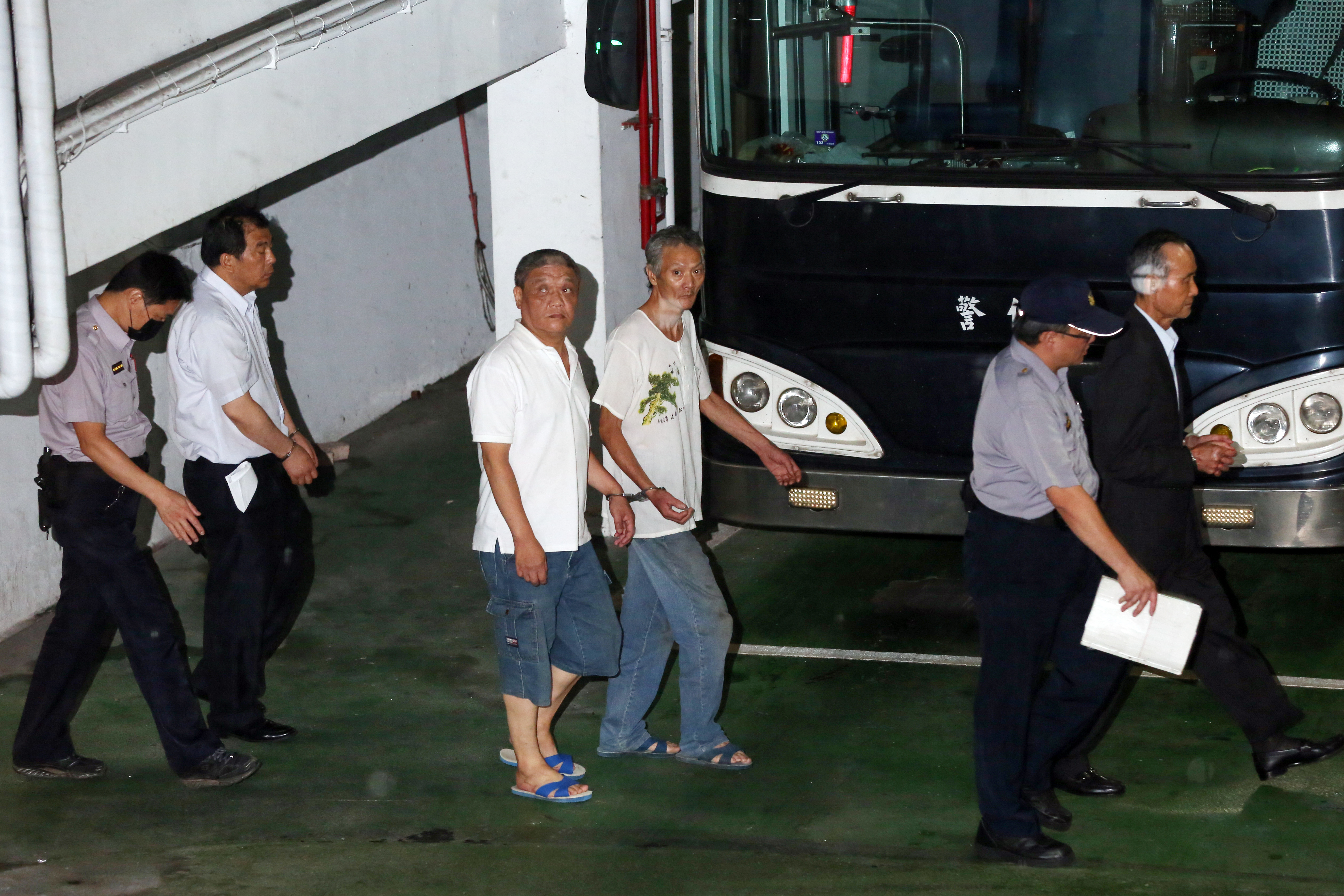 2014年趙藤雄因桃園八德合宜住宅案，行賄當時的桃園縣副縣長葉世文，被判刑2年，之後以捐款2億元換來5年緩刑。