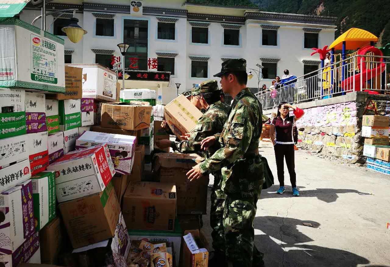 中國九寨溝發生強震，目前搜救仍持續進行。