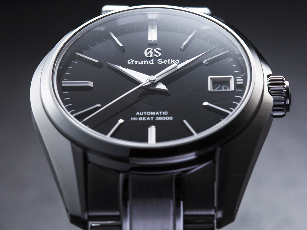 SBGH205（新造款） 9S85自動上鍊機芯/不鏽鋼材質/錶徑40mm/時、分、秒、日期顯示/防眩藍寶石水晶鏡面、底蓋/防水10大氣壓/建議售價：NT$195,000