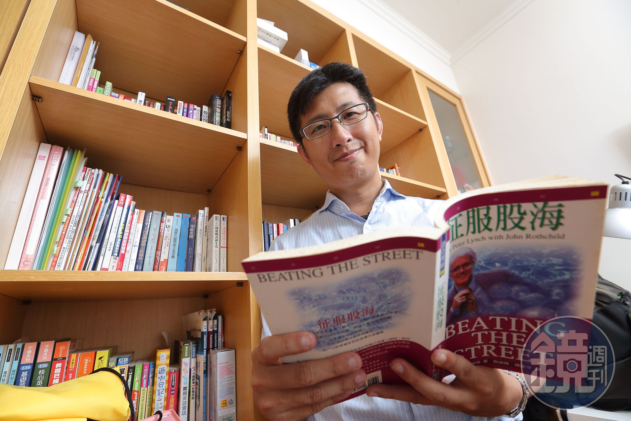 財經部落客股魚珍藏《征服股海》和《勝券在握》這2本大師著作多年，他反覆細讀領悟投資觀。