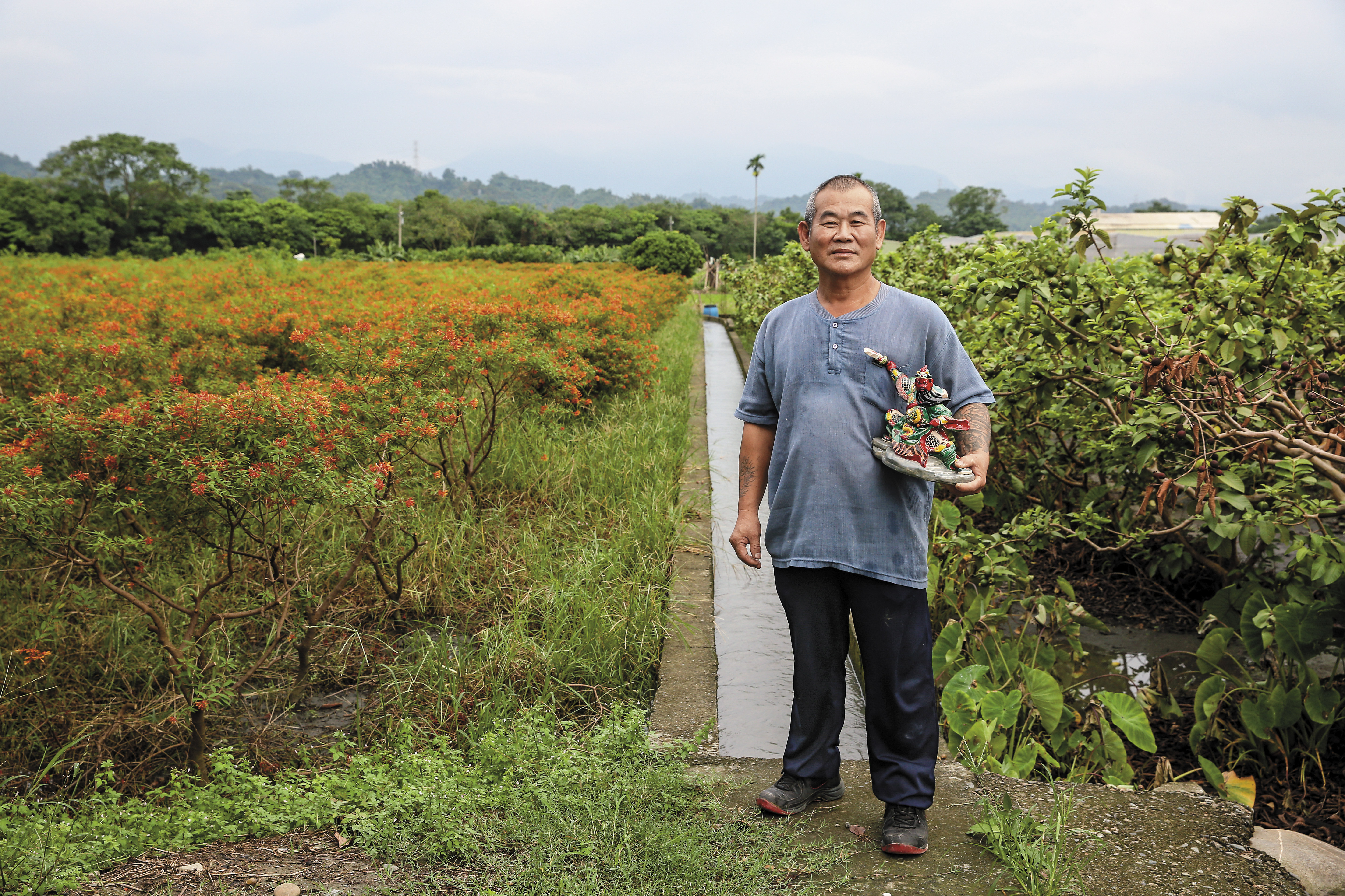 林進賢出獄後成為雲林監獄的交趾陶老師。他說：「我現在不談利益，人家給我工作就接，身為更生人，我沒有說不的權利。」