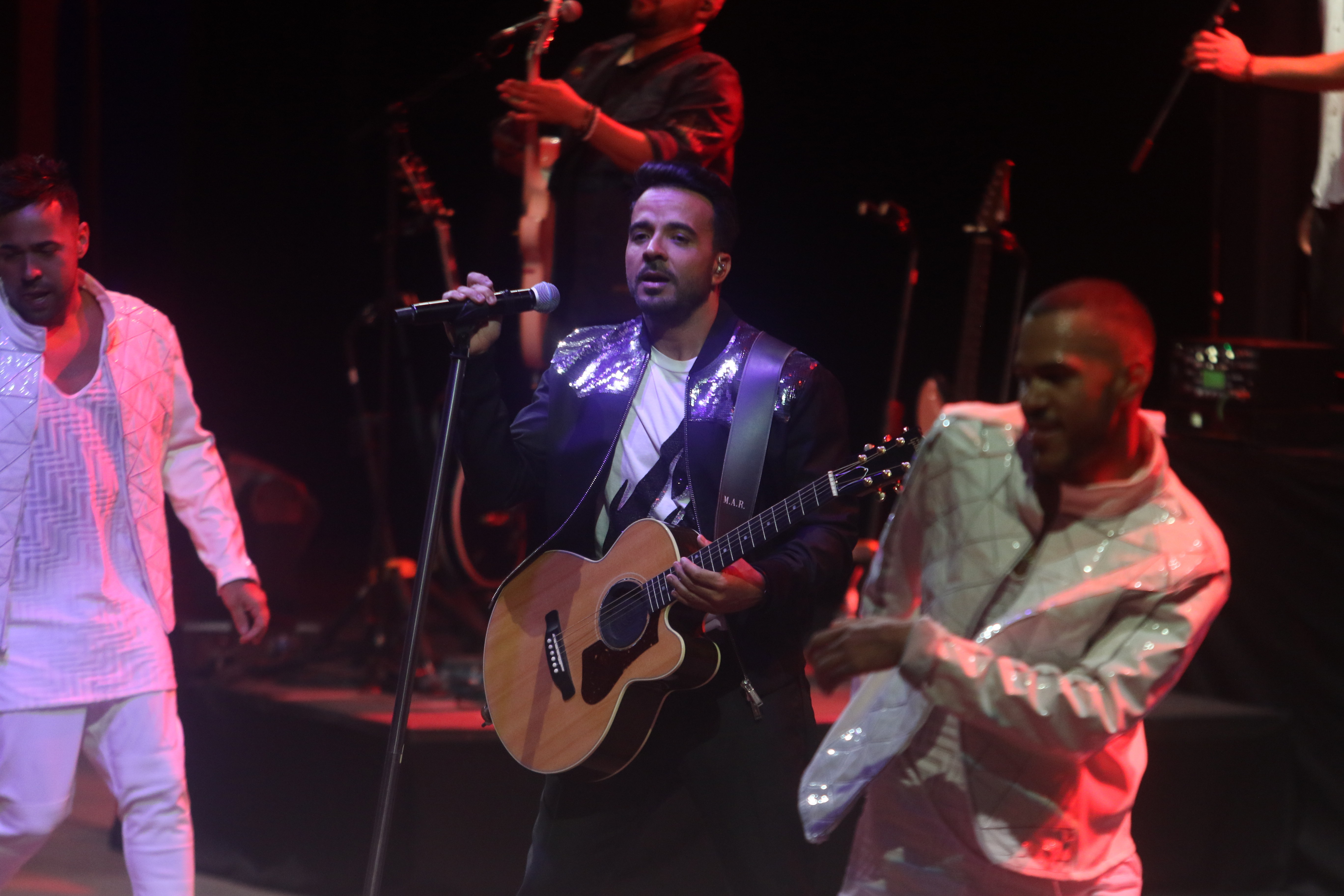 Luis Fonsi的〈Despacito〉全球爆紅，掀起了新一波流行樂拉丁熱潮。（東方IC）