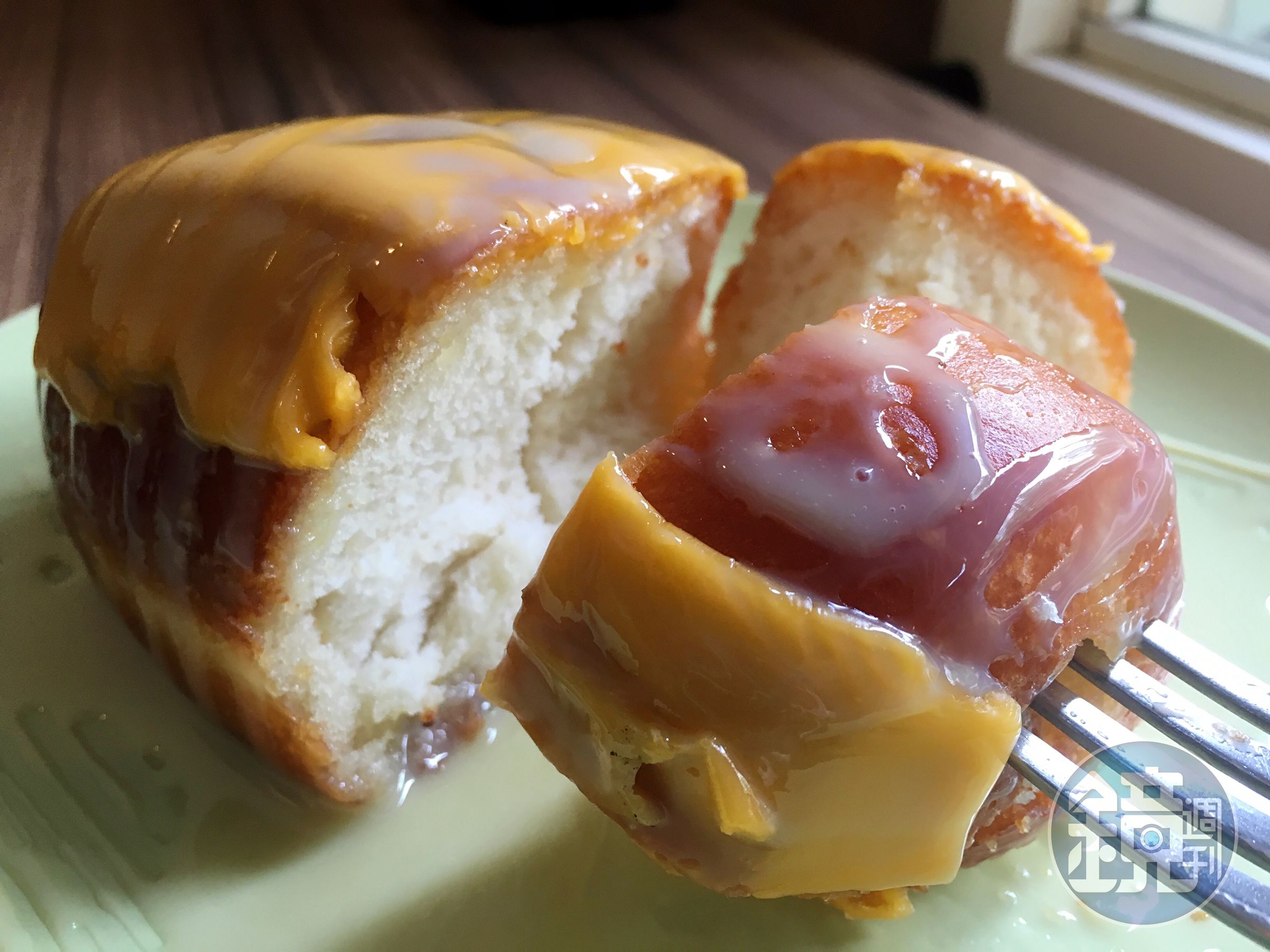「起司煉乳炸饅頭」外酥內軟不會含太多油，煉乳的甜平衡起司的鹹。（40元／份）