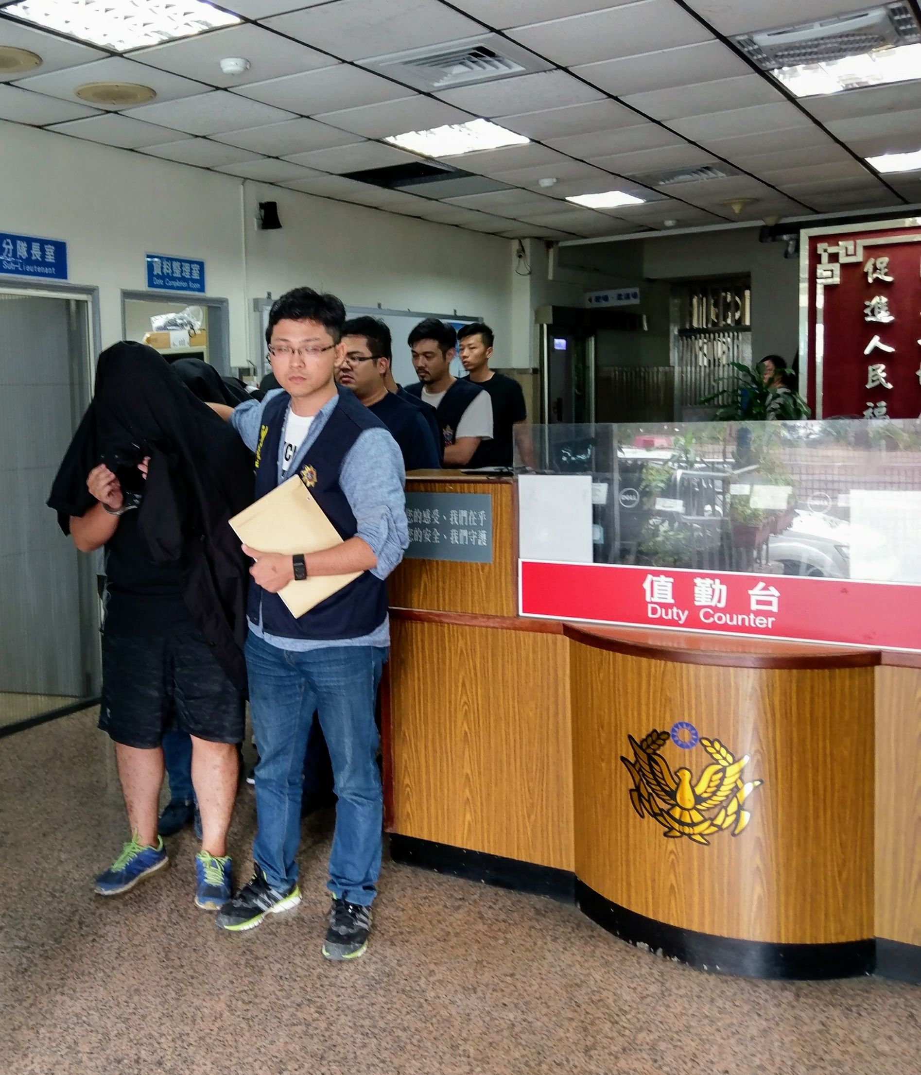 淫趴主辦人和男女客都被移送法辦。
