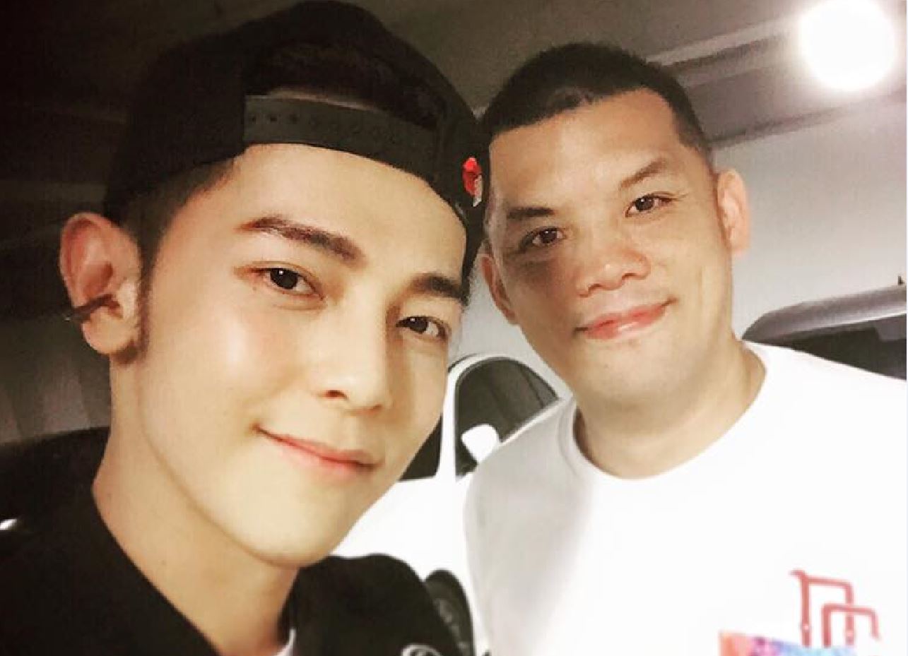 張皓明演出偶像劇《終極一班》中的丑角「金寶三」走紅。