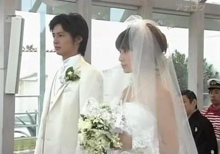 鈴木亞美去年7月閃電結婚、今年年初生子,對象是身價普通的圈外男子。(翻攝網路)